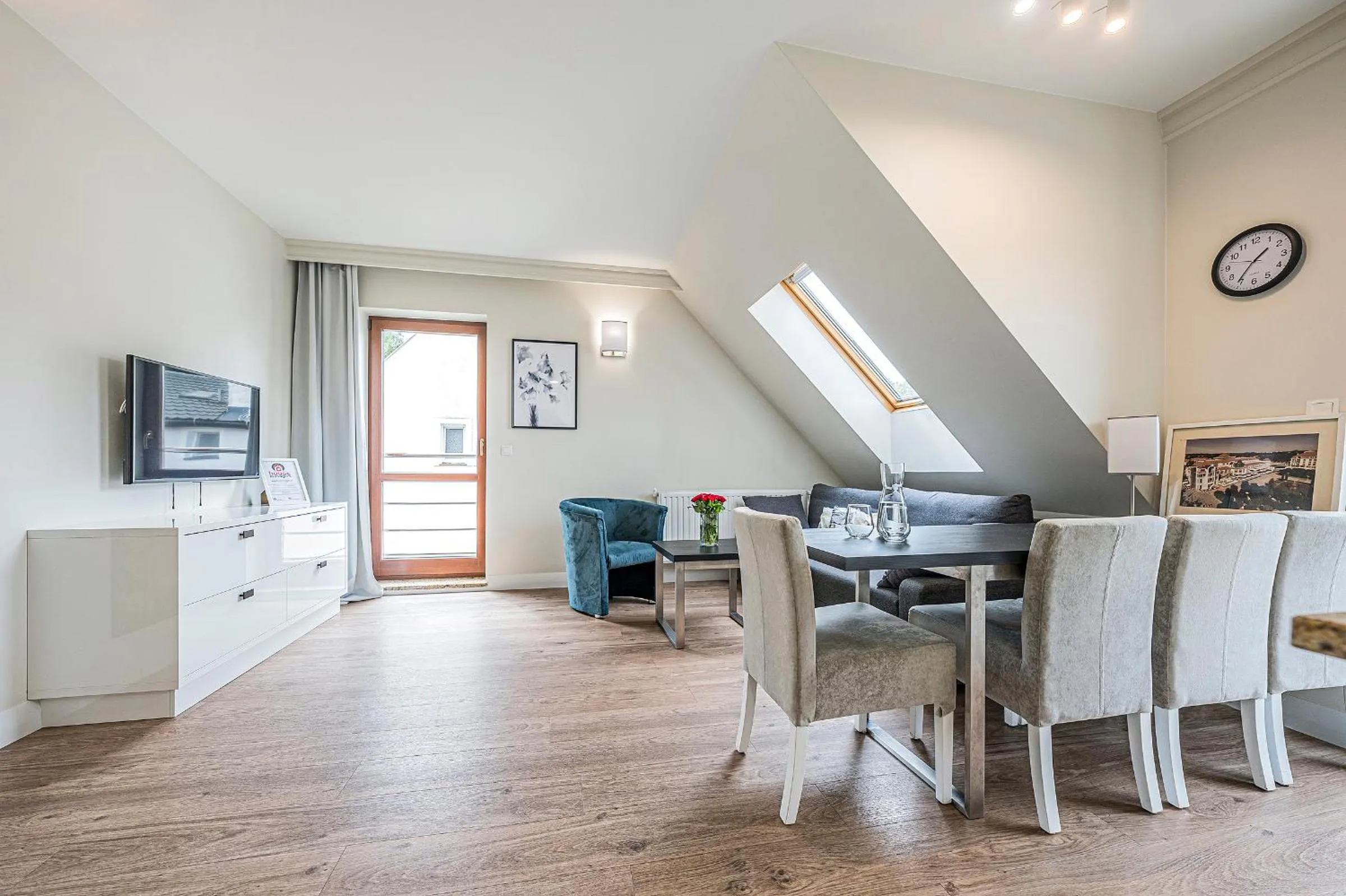 TV and multimedia in Apartamenty Martini