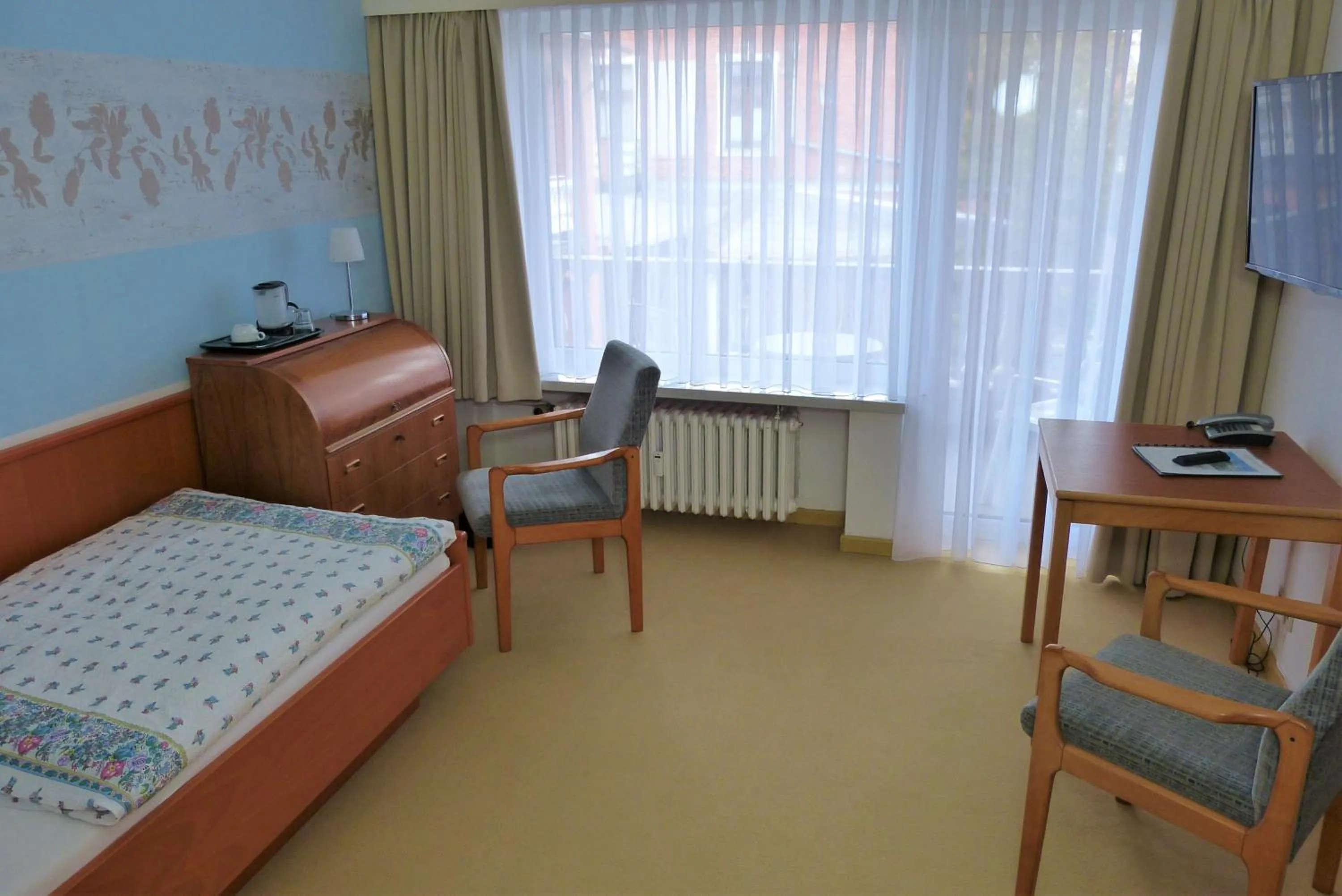 Photo of the whole room, Bed in Hotel Am Kurpark