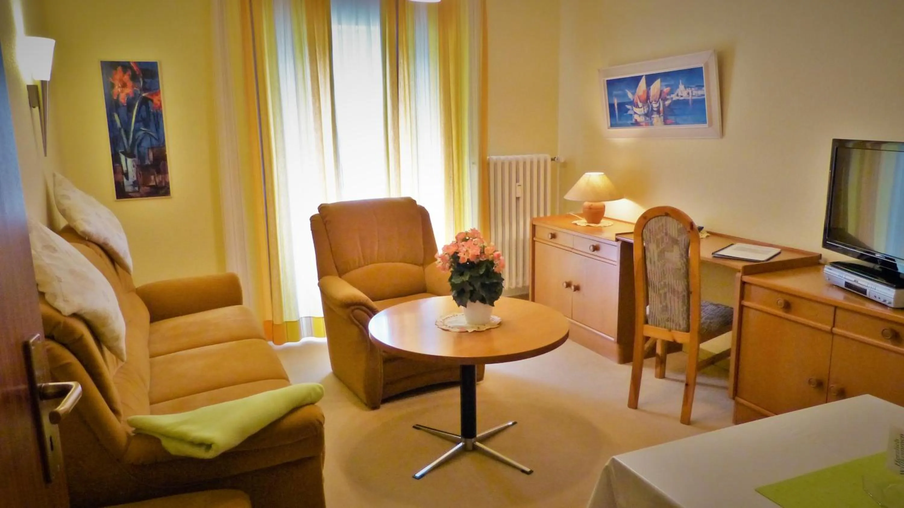 Living room in Hotel Am Kurpark