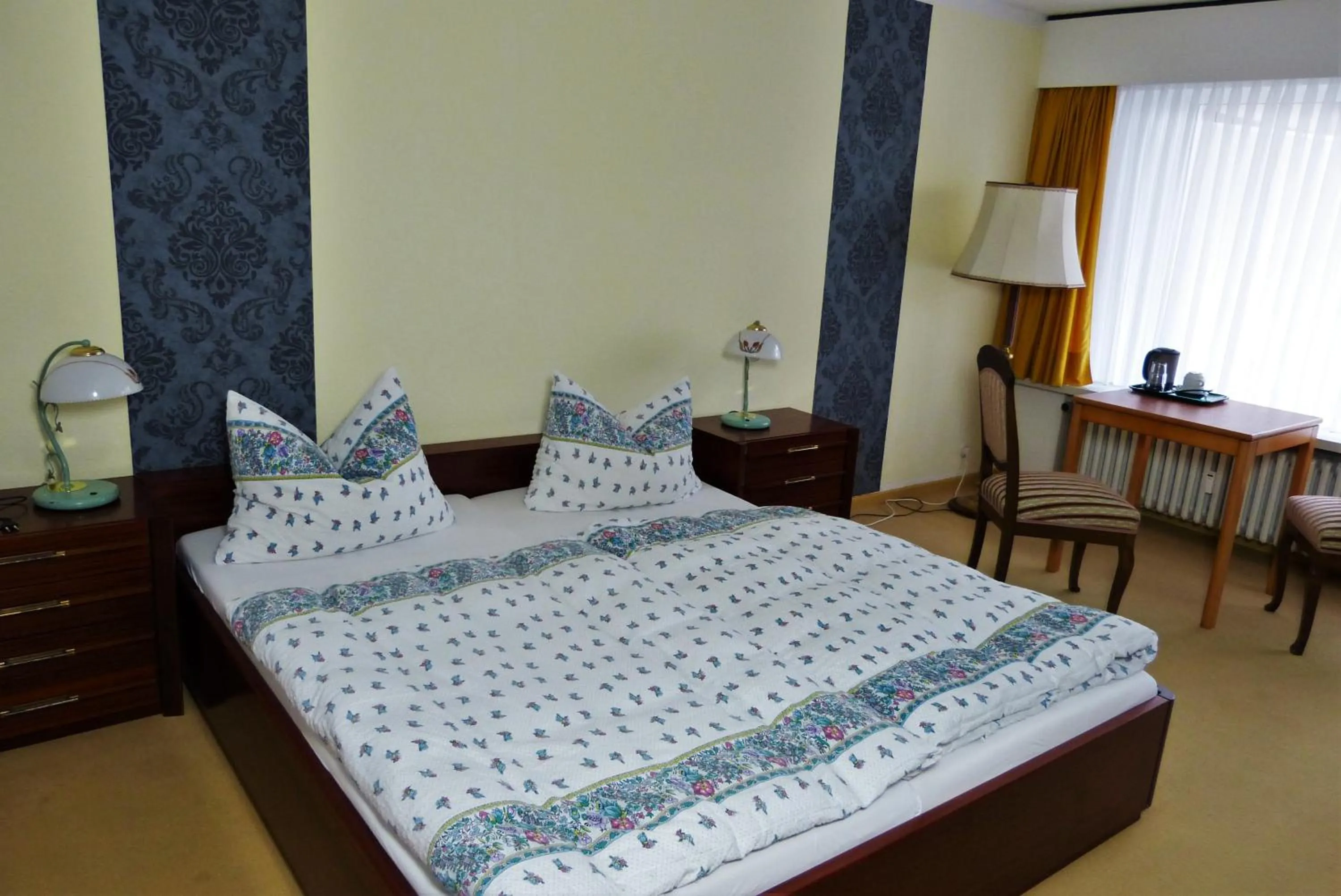 Photo of the whole room, Bed in Hotel Am Kurpark