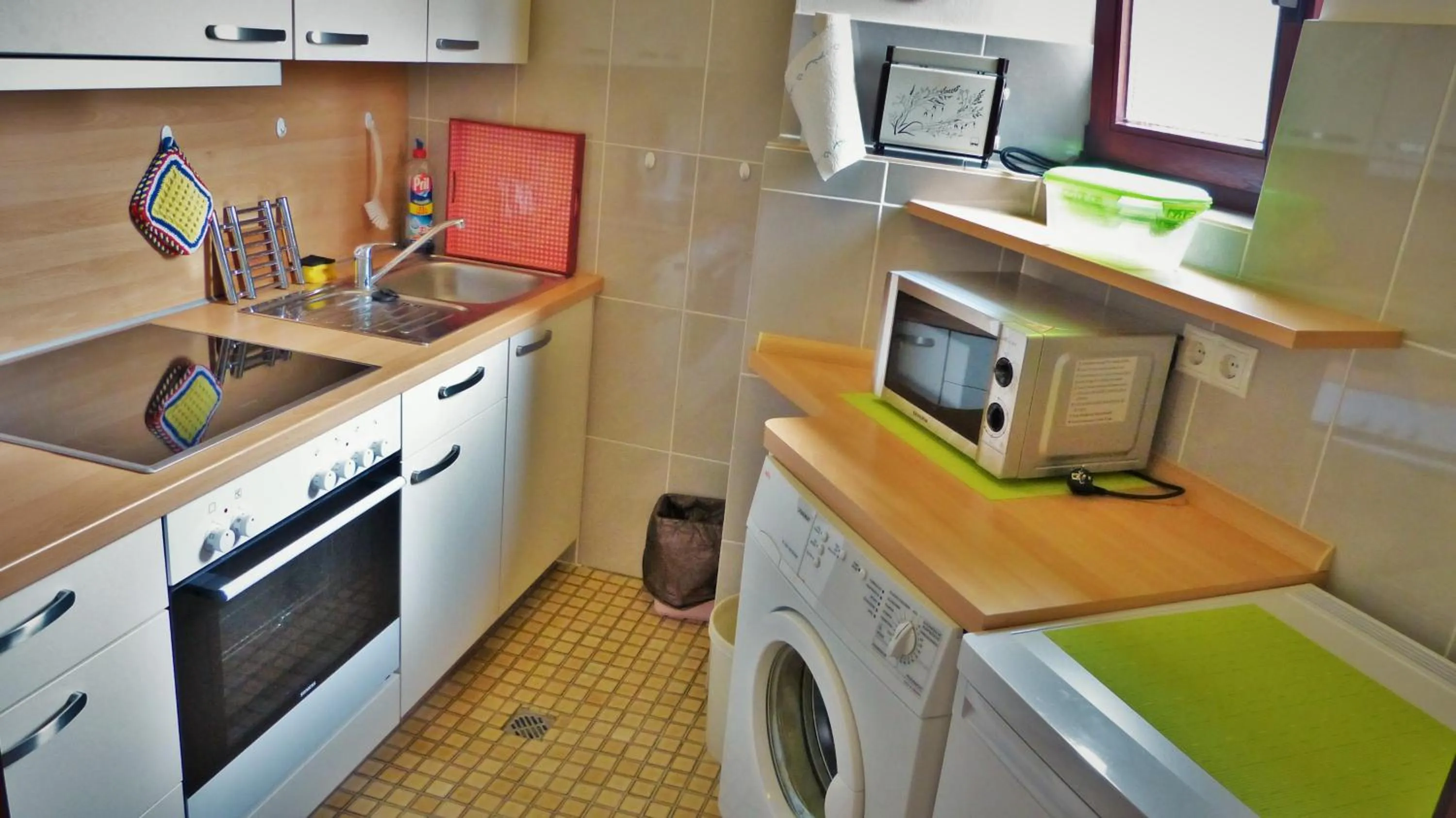 Kitchen or kitchenette in Hotel Am Kurpark