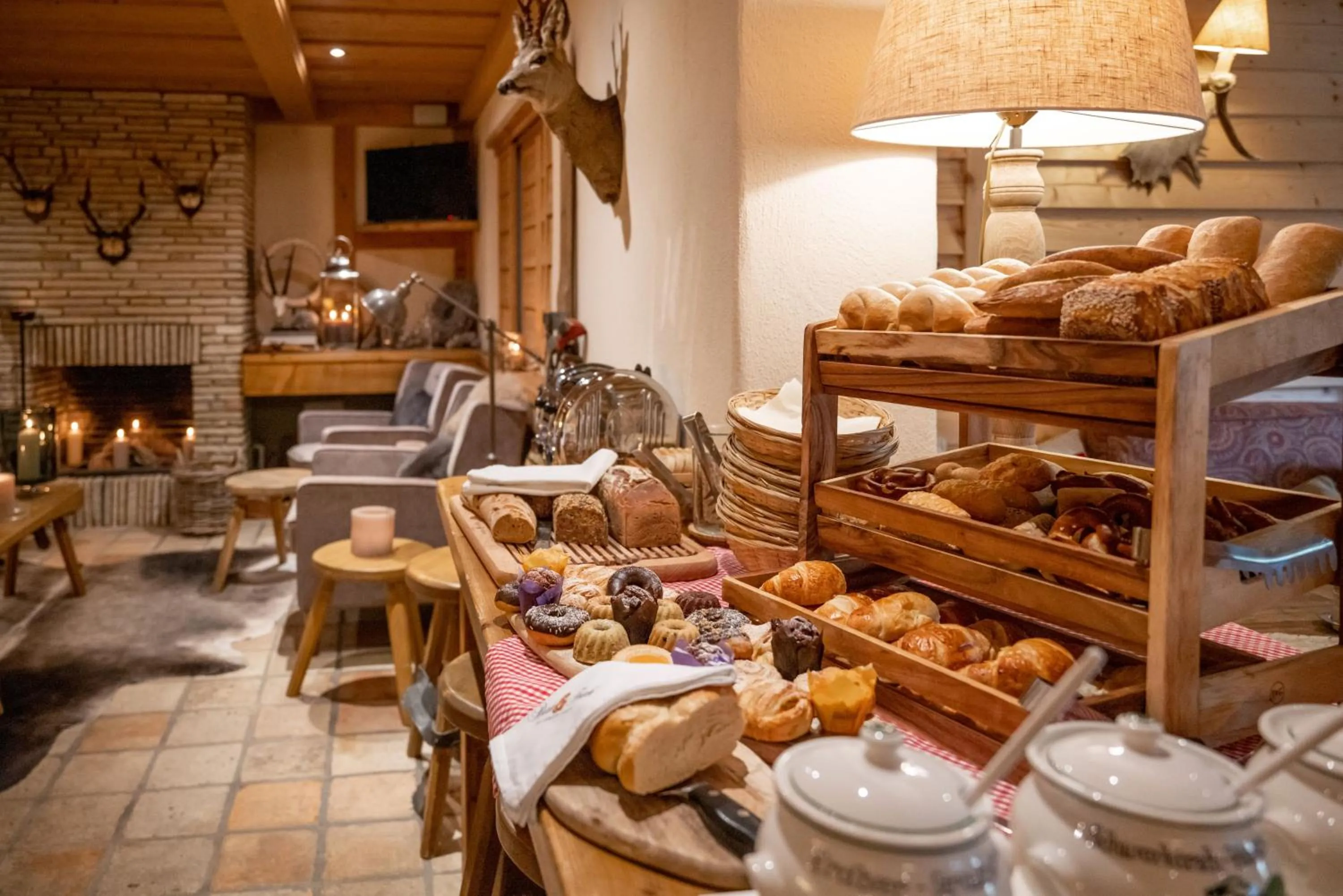 Buffet breakfast in Princess Bergfrieden