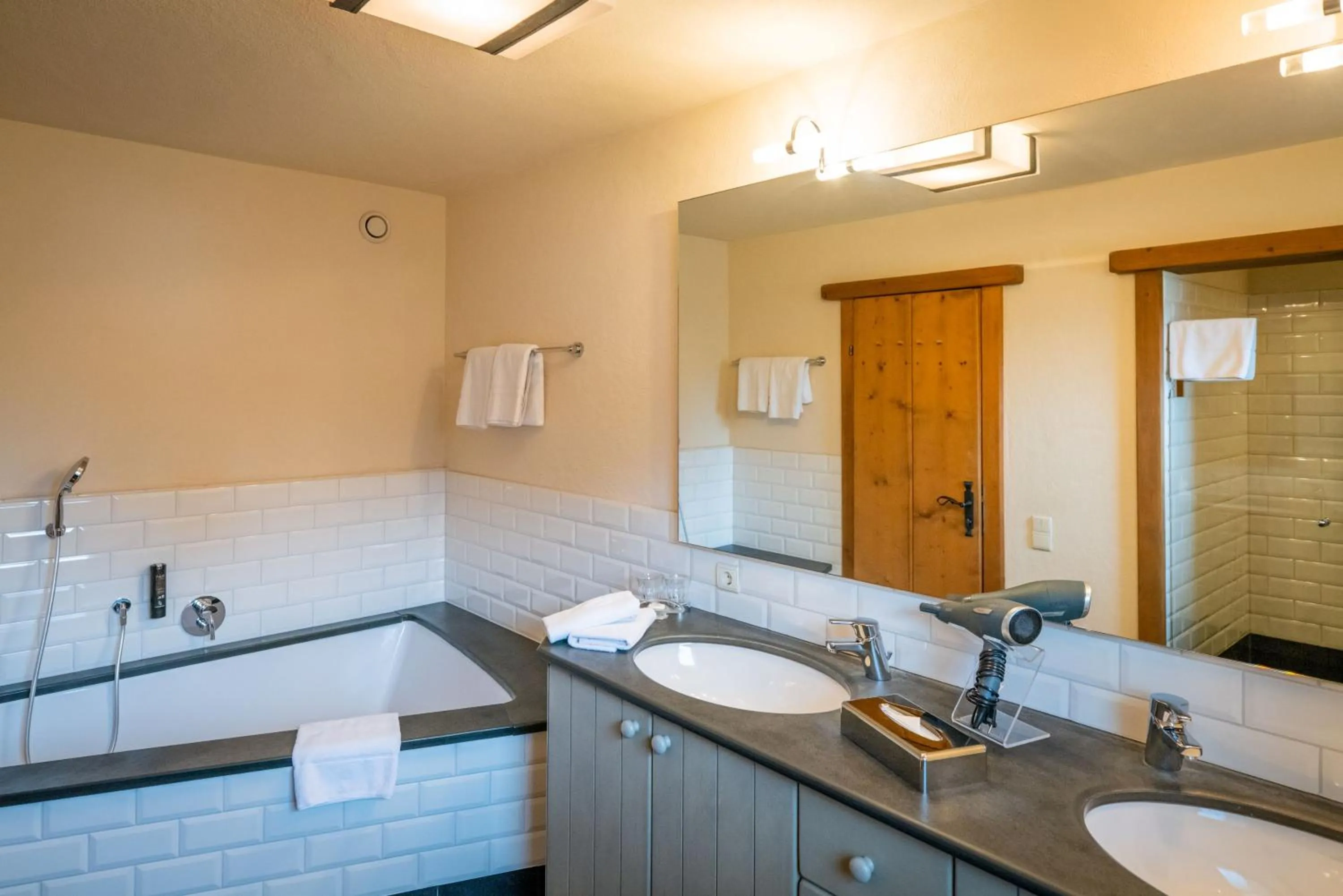 Bathroom in Princess Bergfrieden