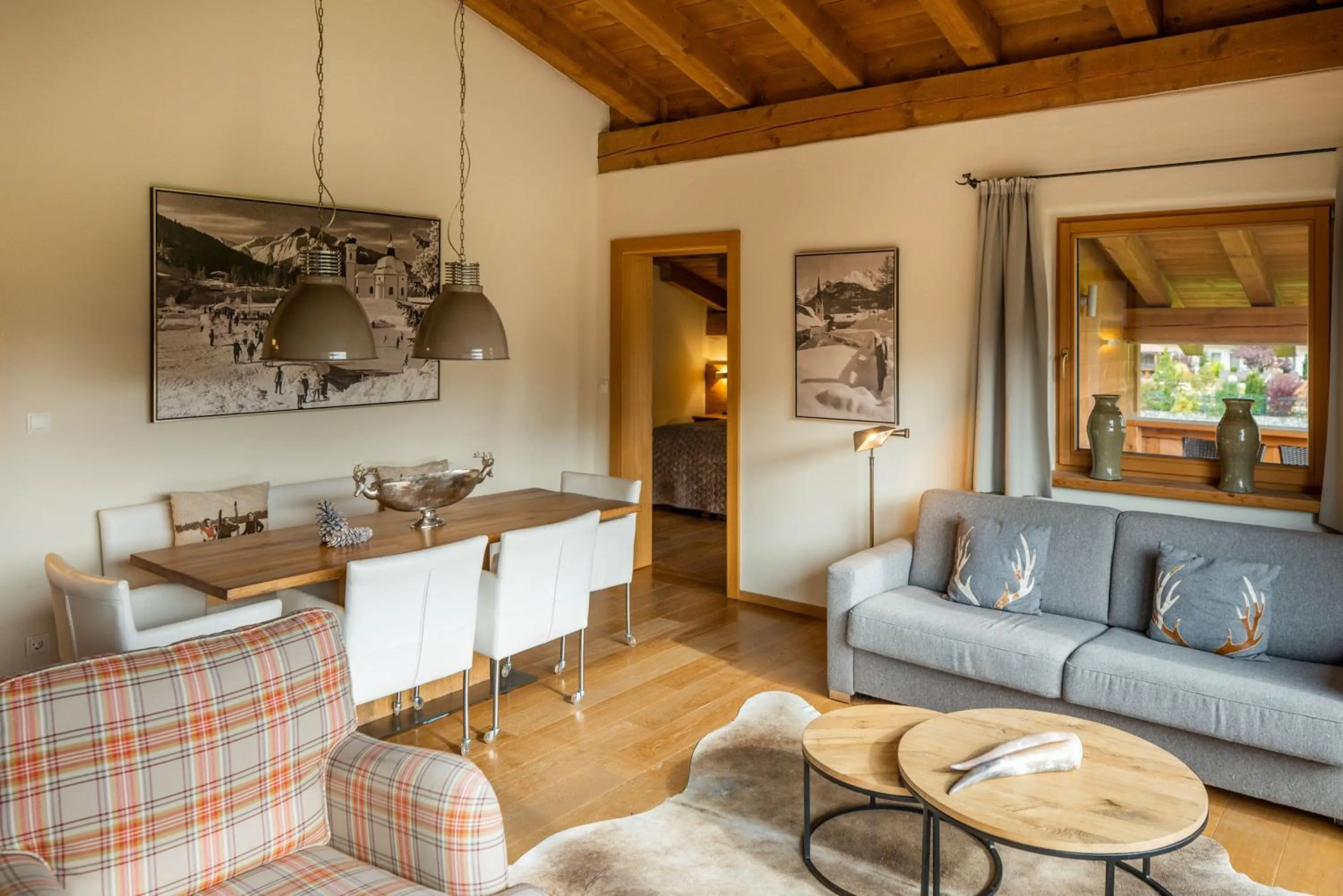 Photo of the whole room in Princess Bergfrieden