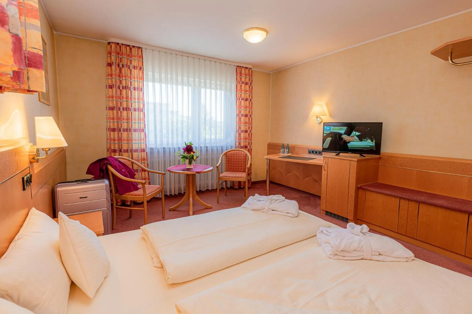 Photo of the whole room, Bed in KIShotel am Kurpark