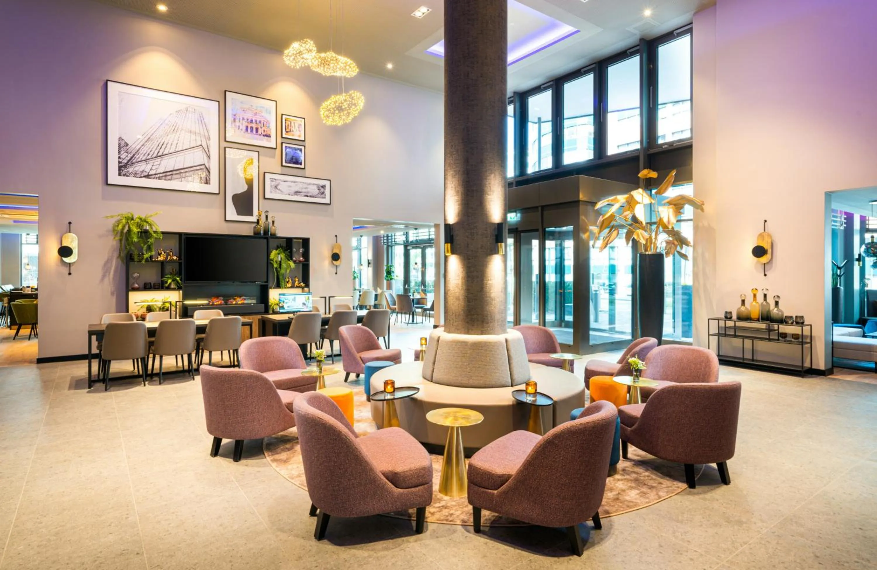 Lobby or reception in Leonardo Hotel Eschborn Frankfurt
