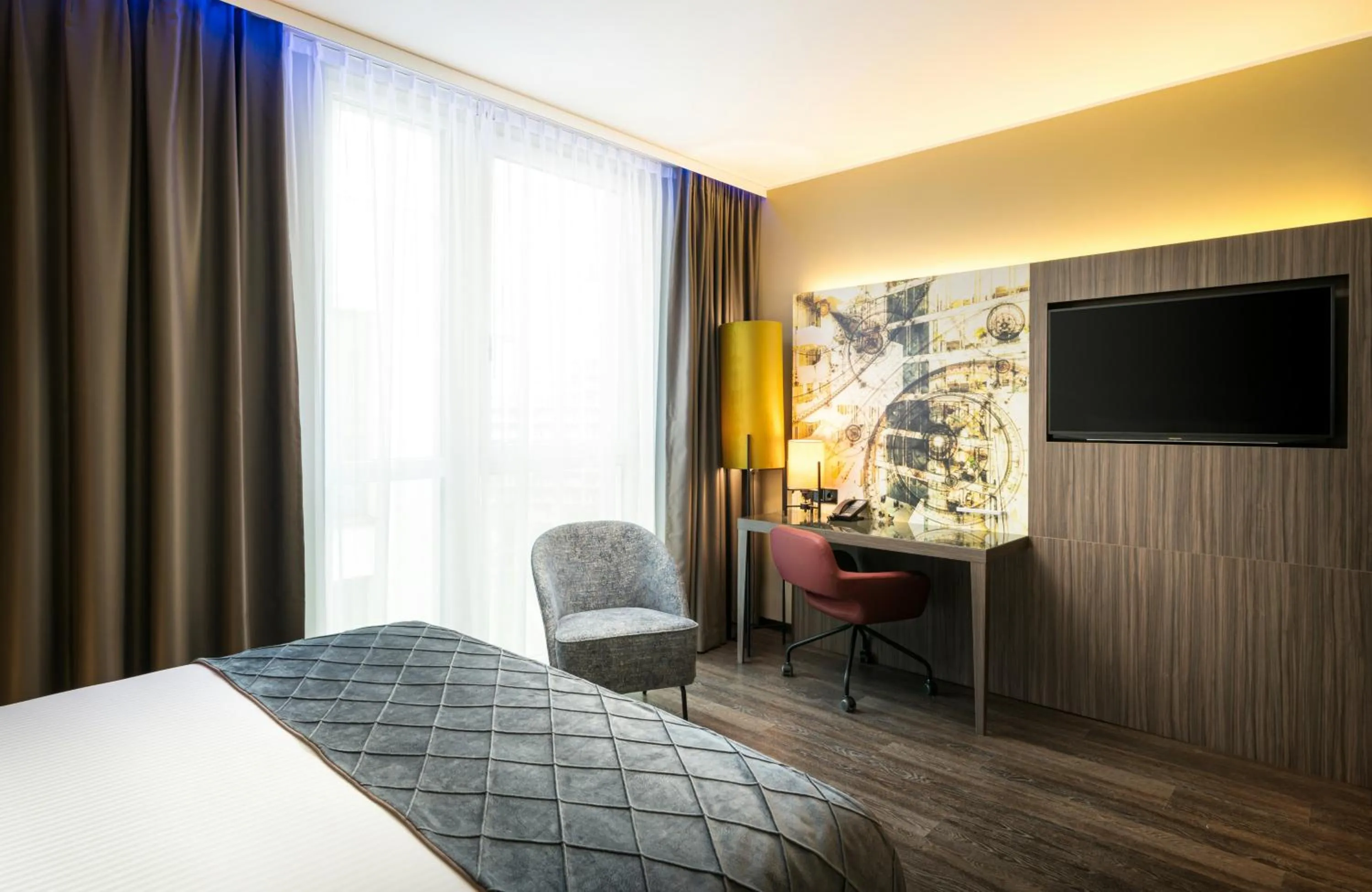 Photo of the whole room, Bed in Leonardo Hotel Eschborn Frankfurt