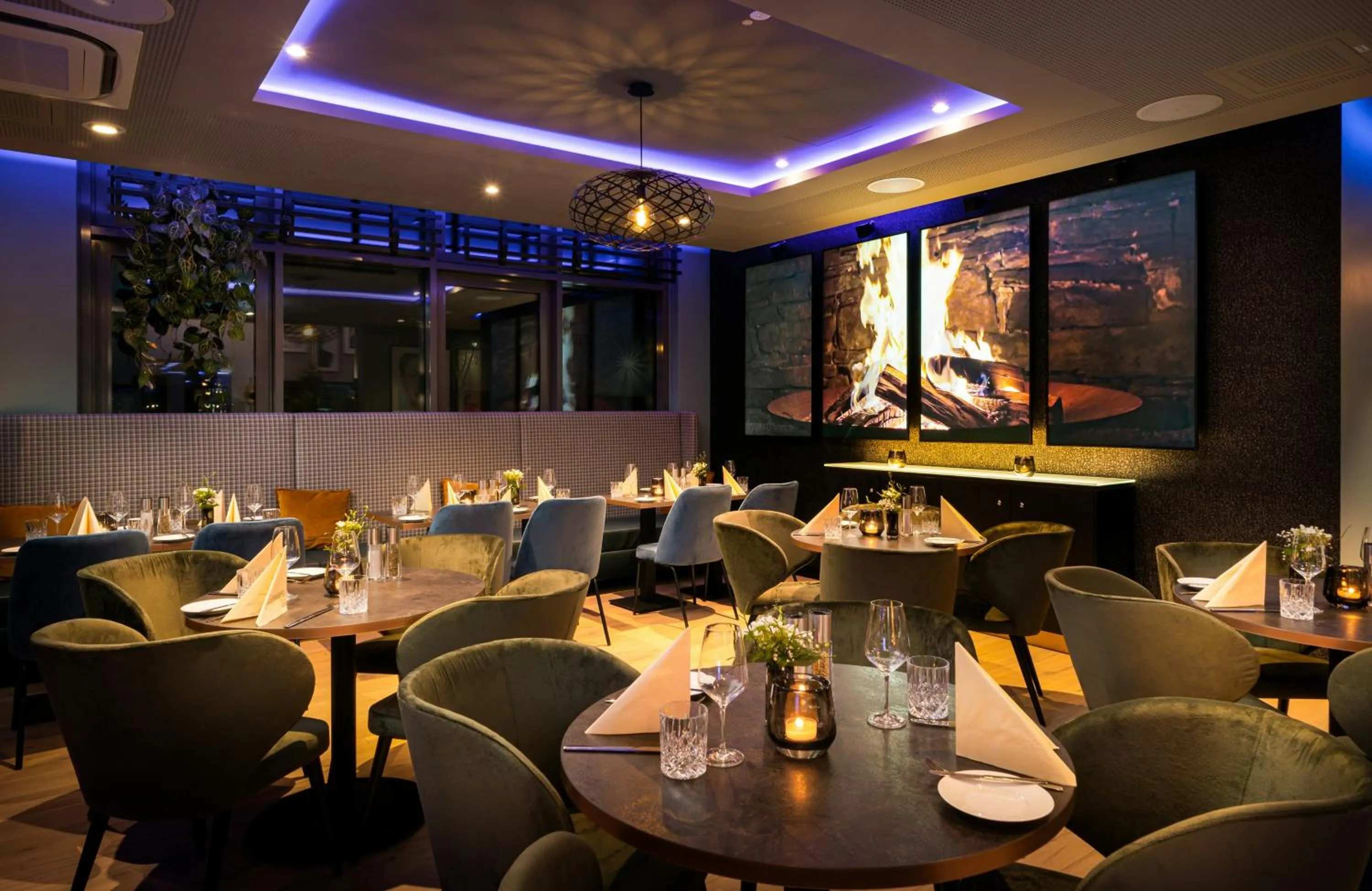 Lounge or bar in Leonardo Hotel Eschborn Frankfurt