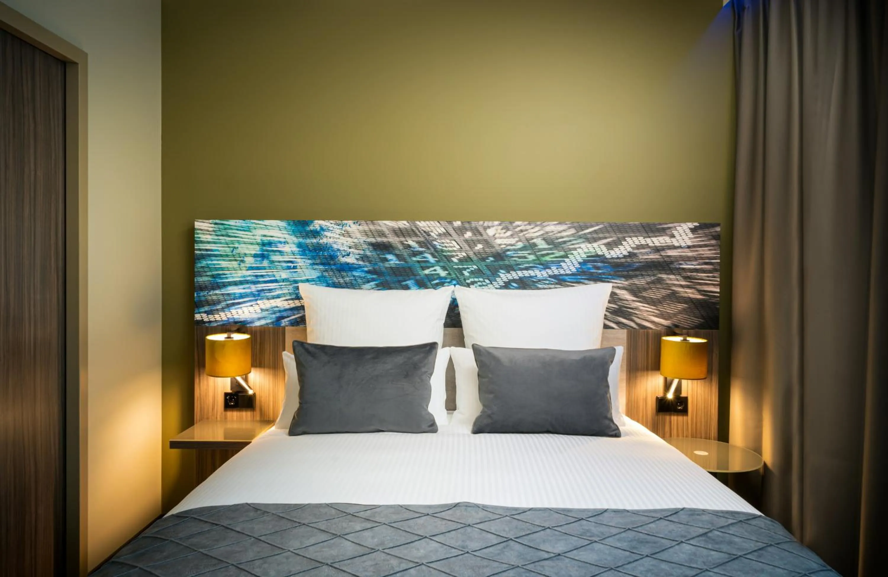 Photo of the whole room, Bed in Leonardo Hotel Eschborn Frankfurt