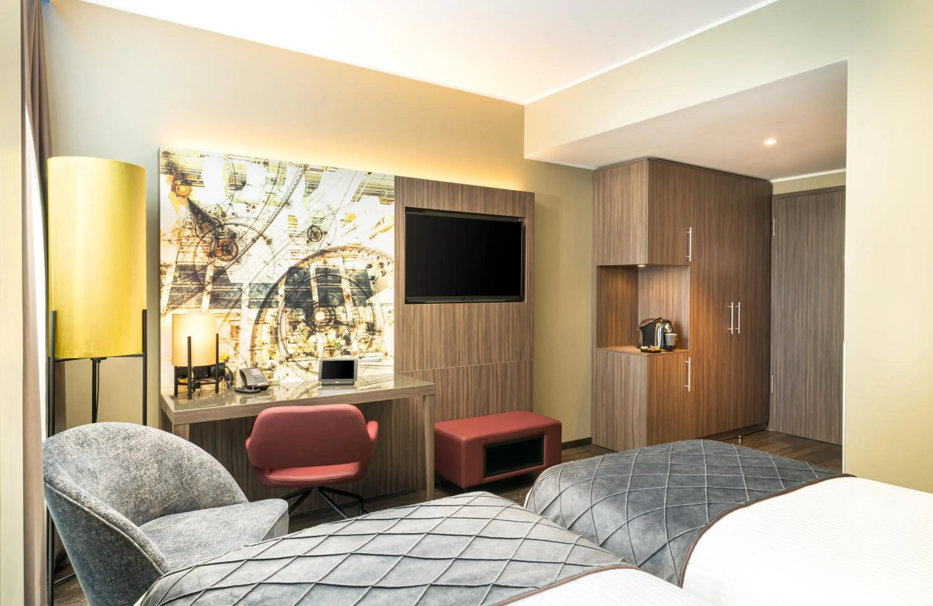 Bedroom, Bed in Leonardo Hotel Eschborn Frankfurt