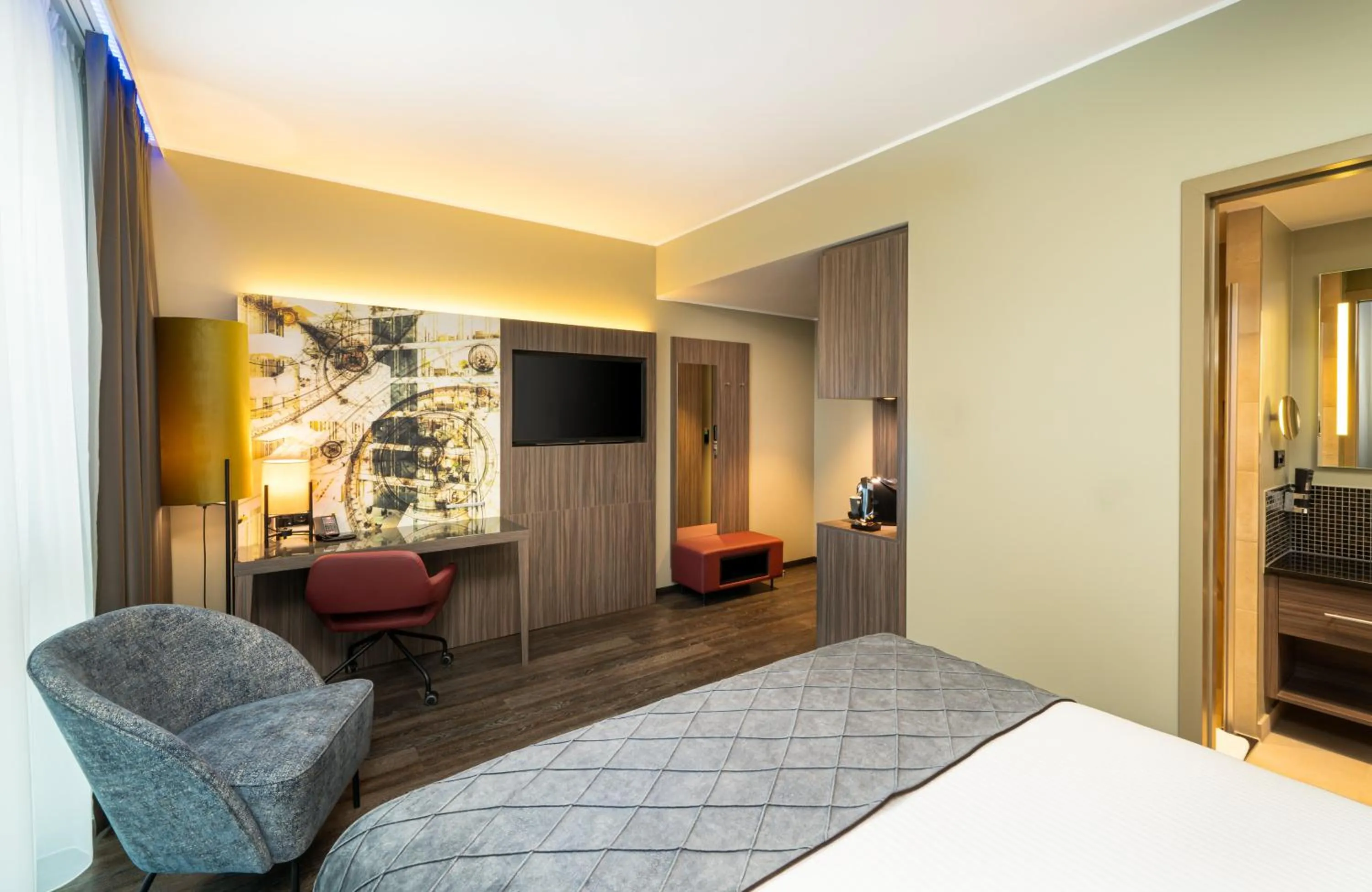 Bedroom, Bed in Leonardo Hotel Eschborn Frankfurt