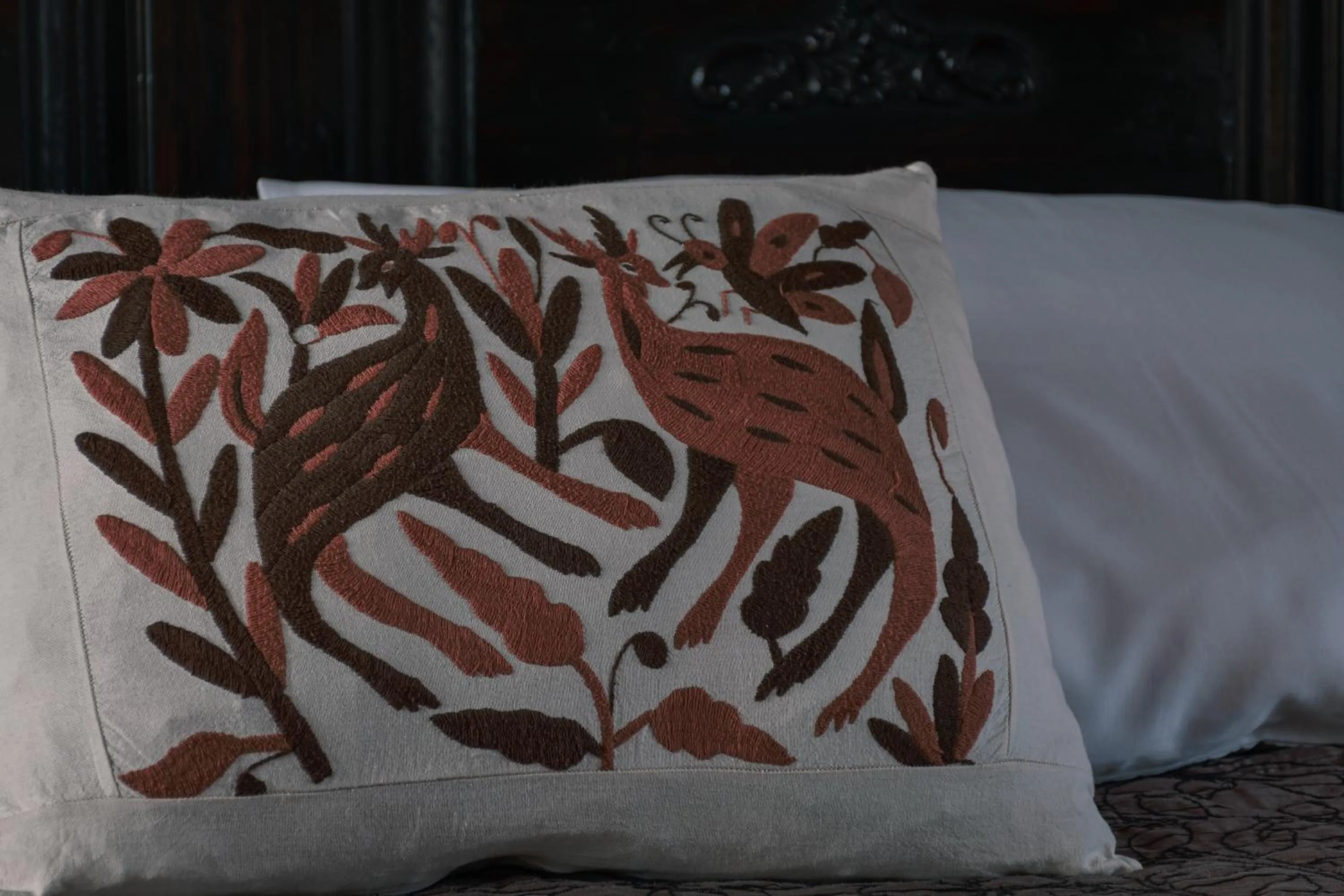 Decorative detail, Bed in Casa Maricela B&B
