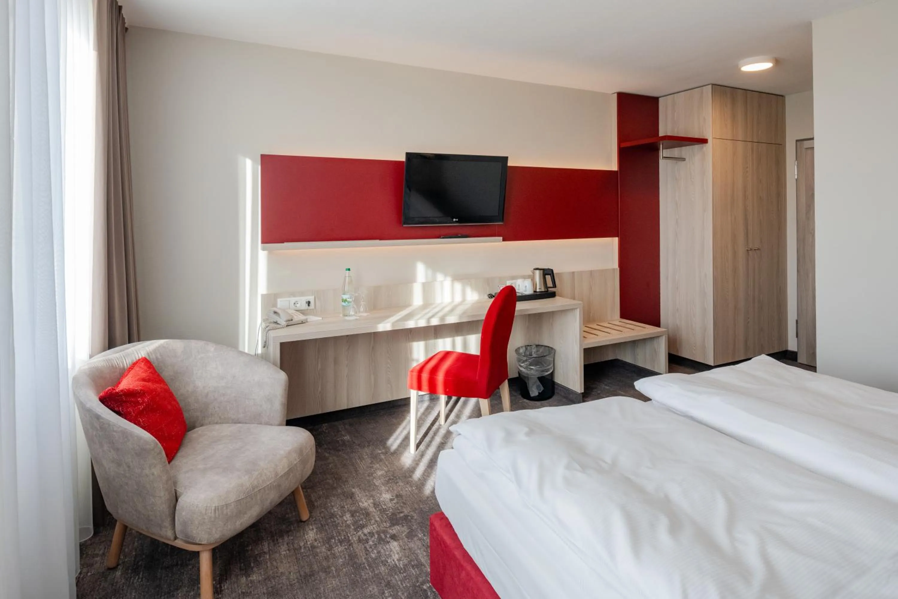 Photo of the whole room, Bed in Best Western Erfurt-Apfelstädt