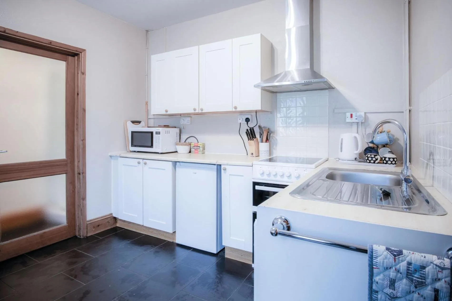 Floor plan in Primrose - 1 Bedroom Cottage - Llanteg