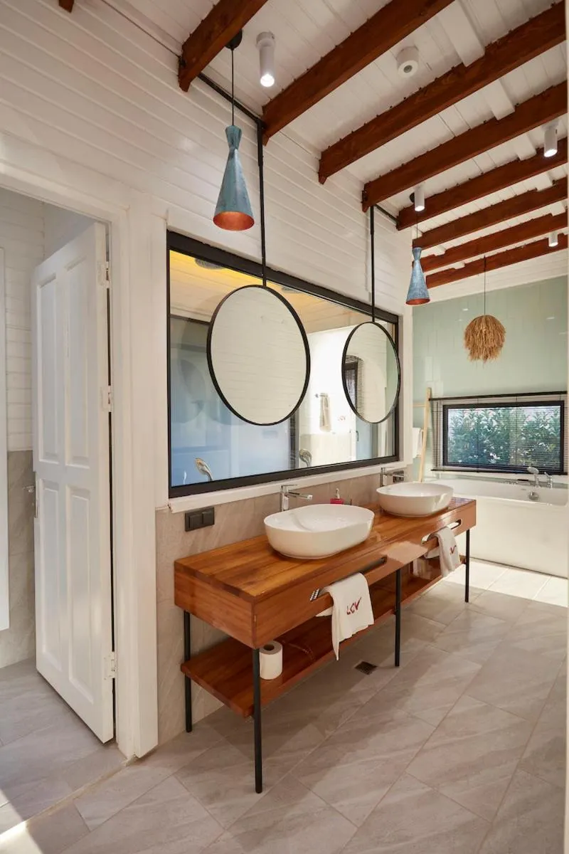 wardrobe in Lov Faralya Adults Only