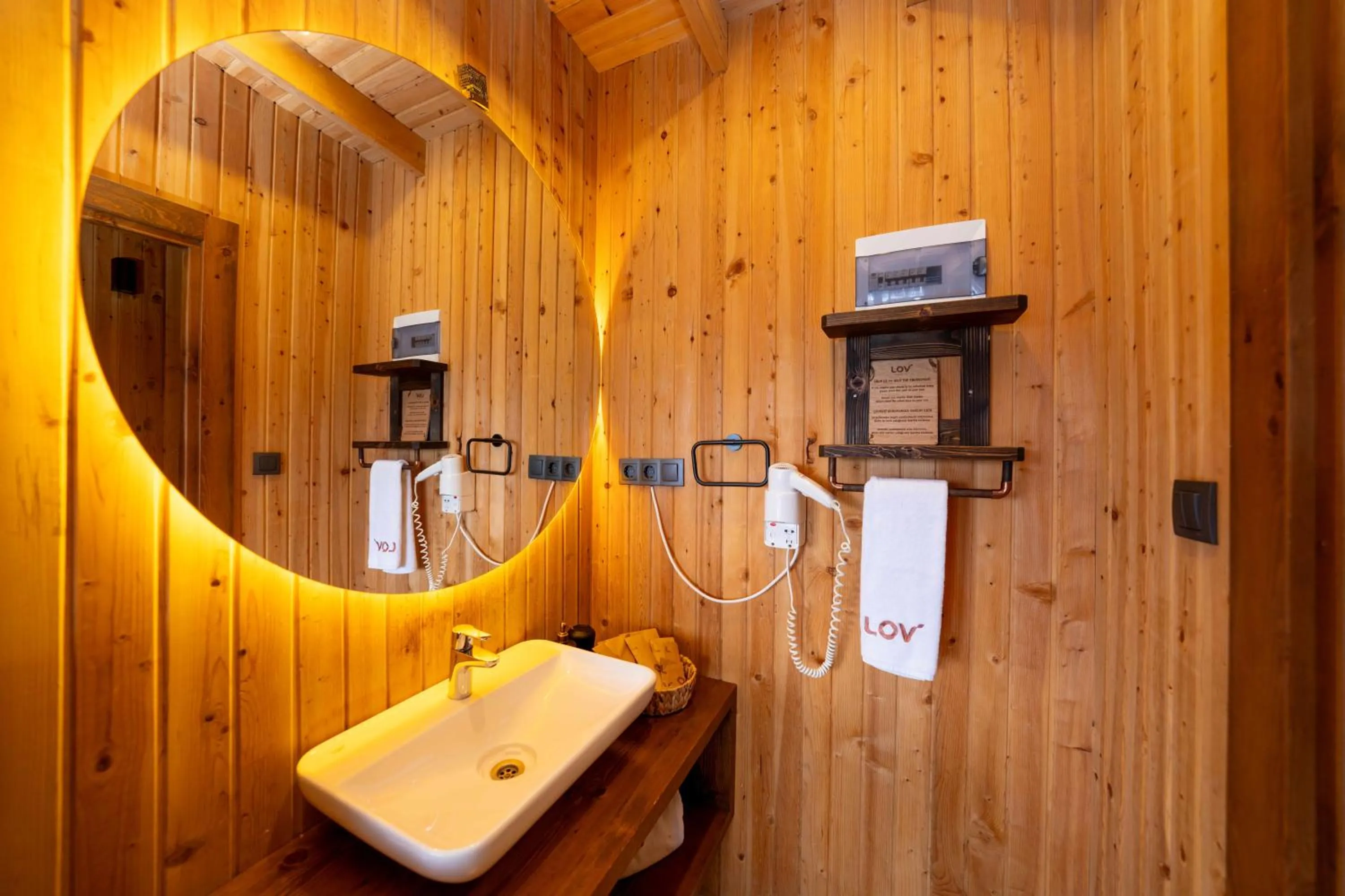 towels in Lov Faralya Adults Only