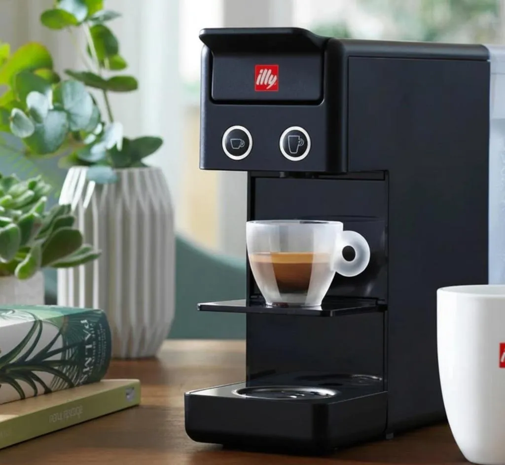 Lov Faralya Adults Only