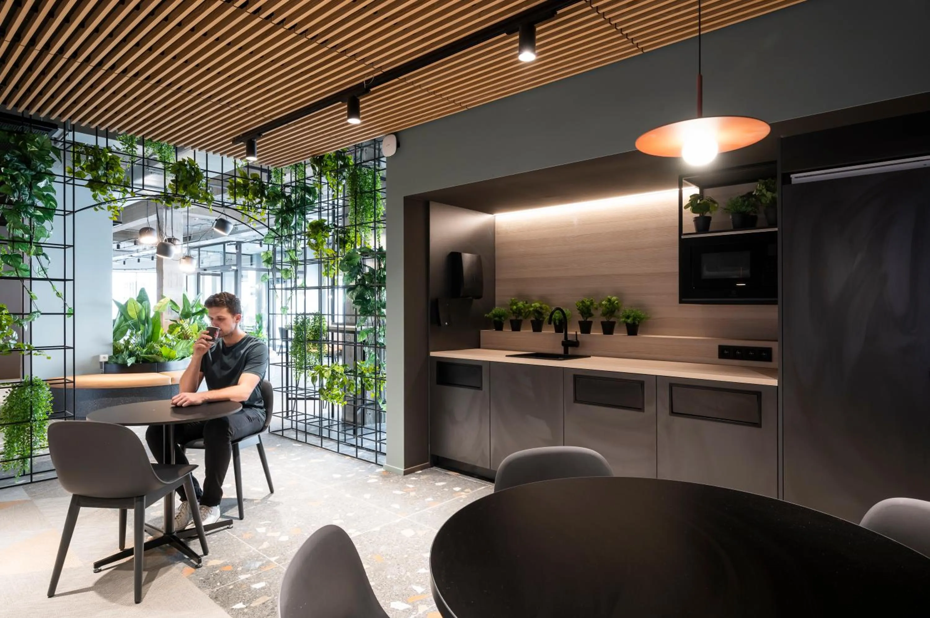 Communal kitchen in Citybox Antwerp City Center