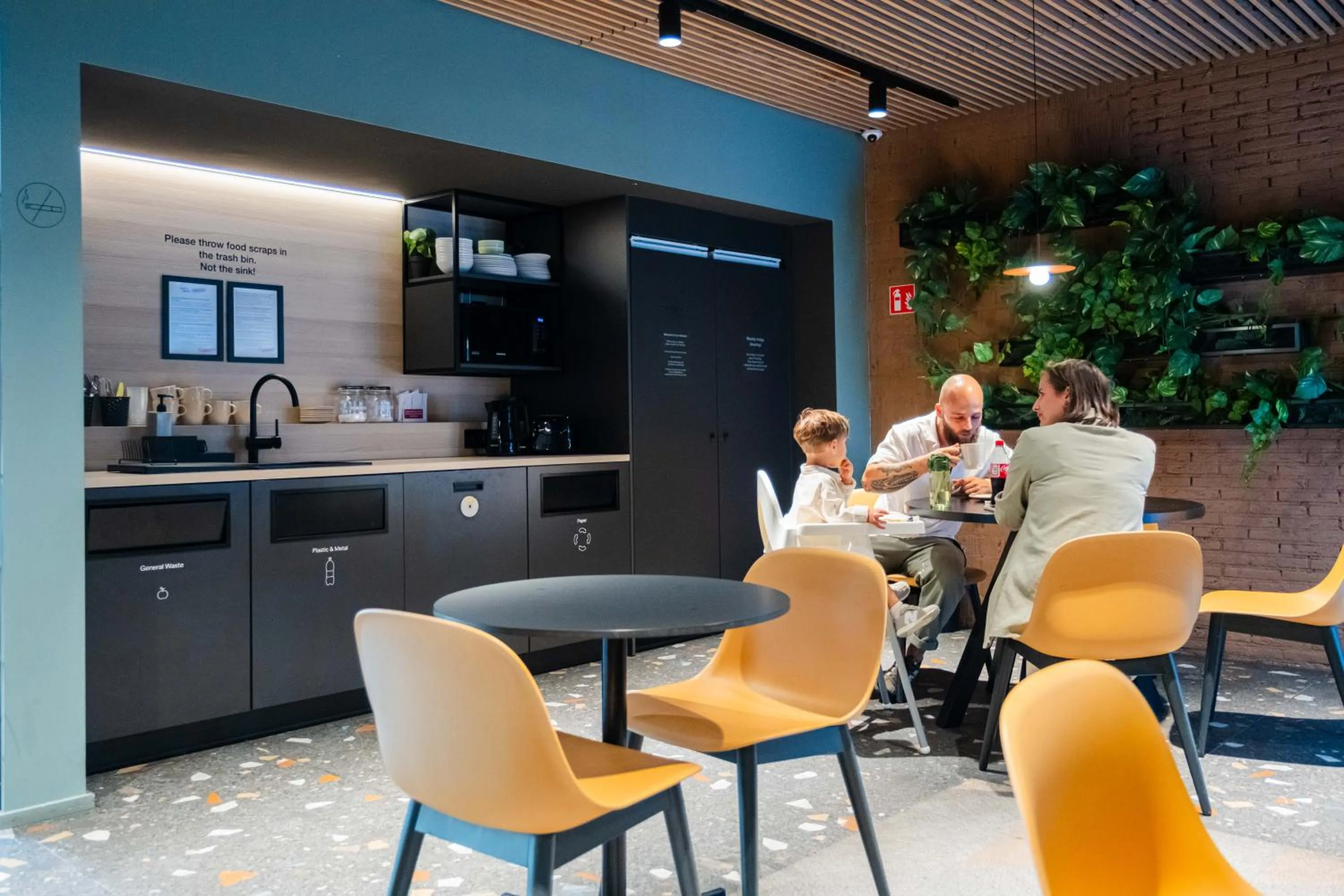 Guests in Citybox Antwerp City Center