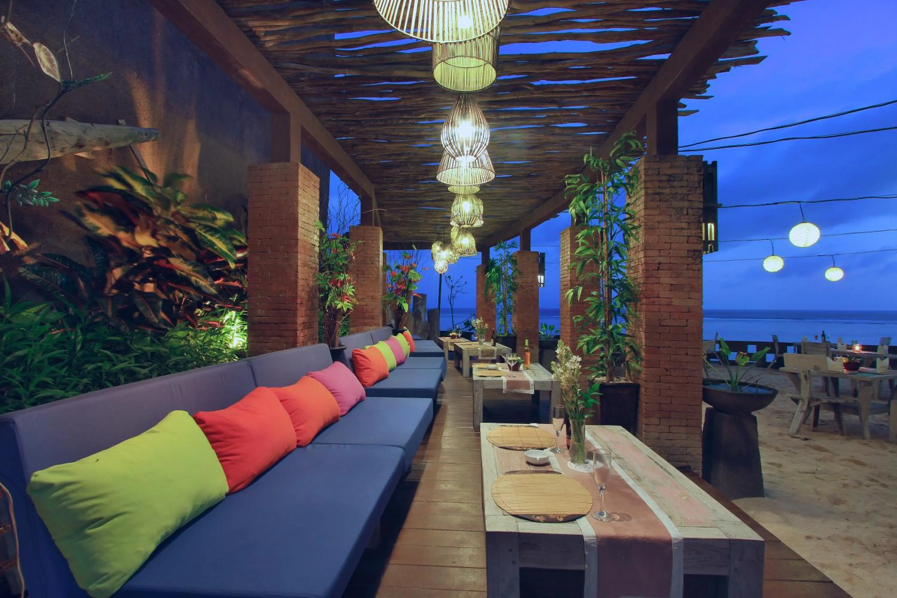 Restaurant/places to eat in Ulu Segara Luxury Suites & Villas