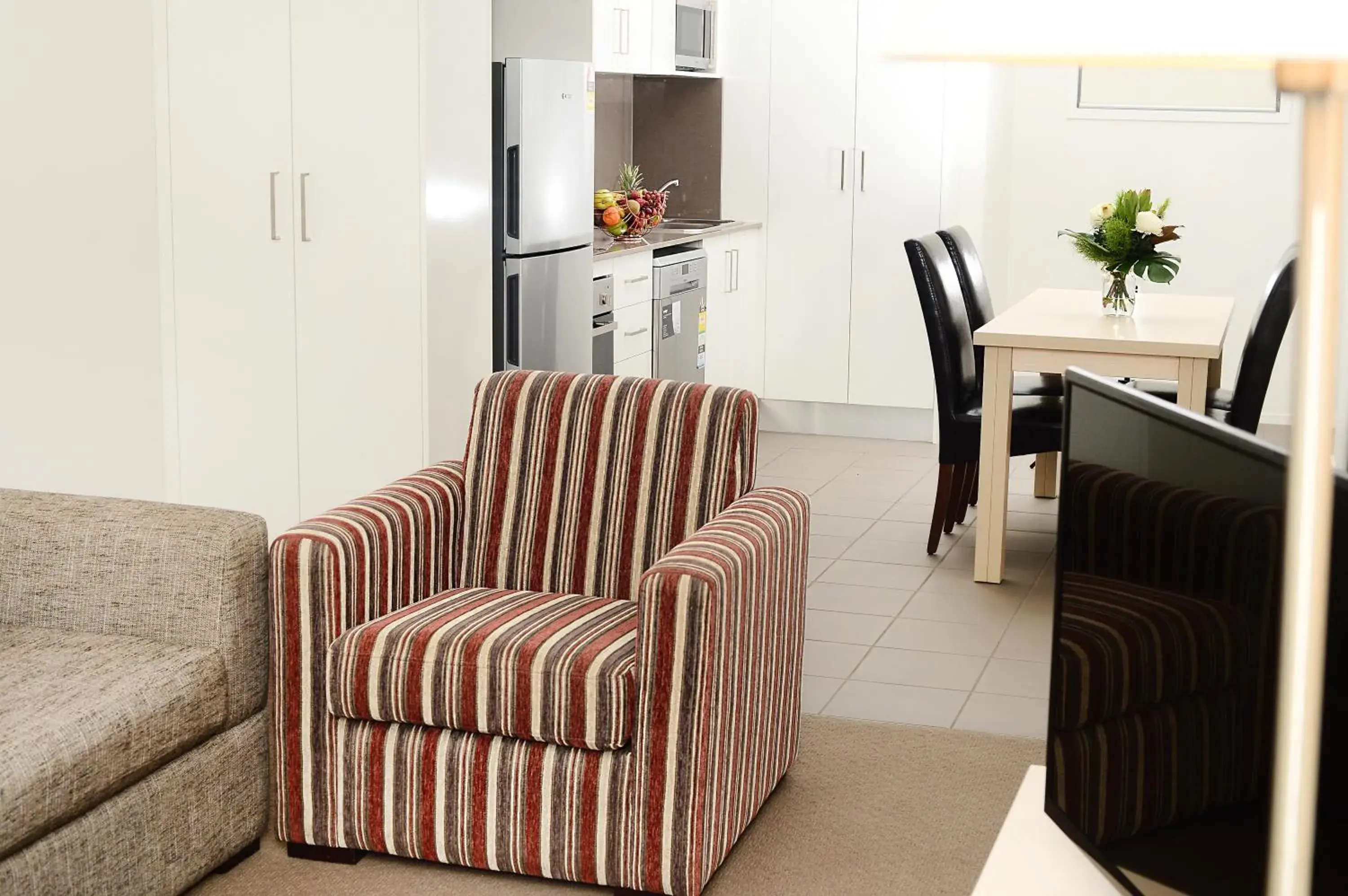 One-Bedroom Apartment - Unserviced in Oaks Moranbah Suites One-Bedroom Apartment - Unserviced in Oaks Moranbah Suites