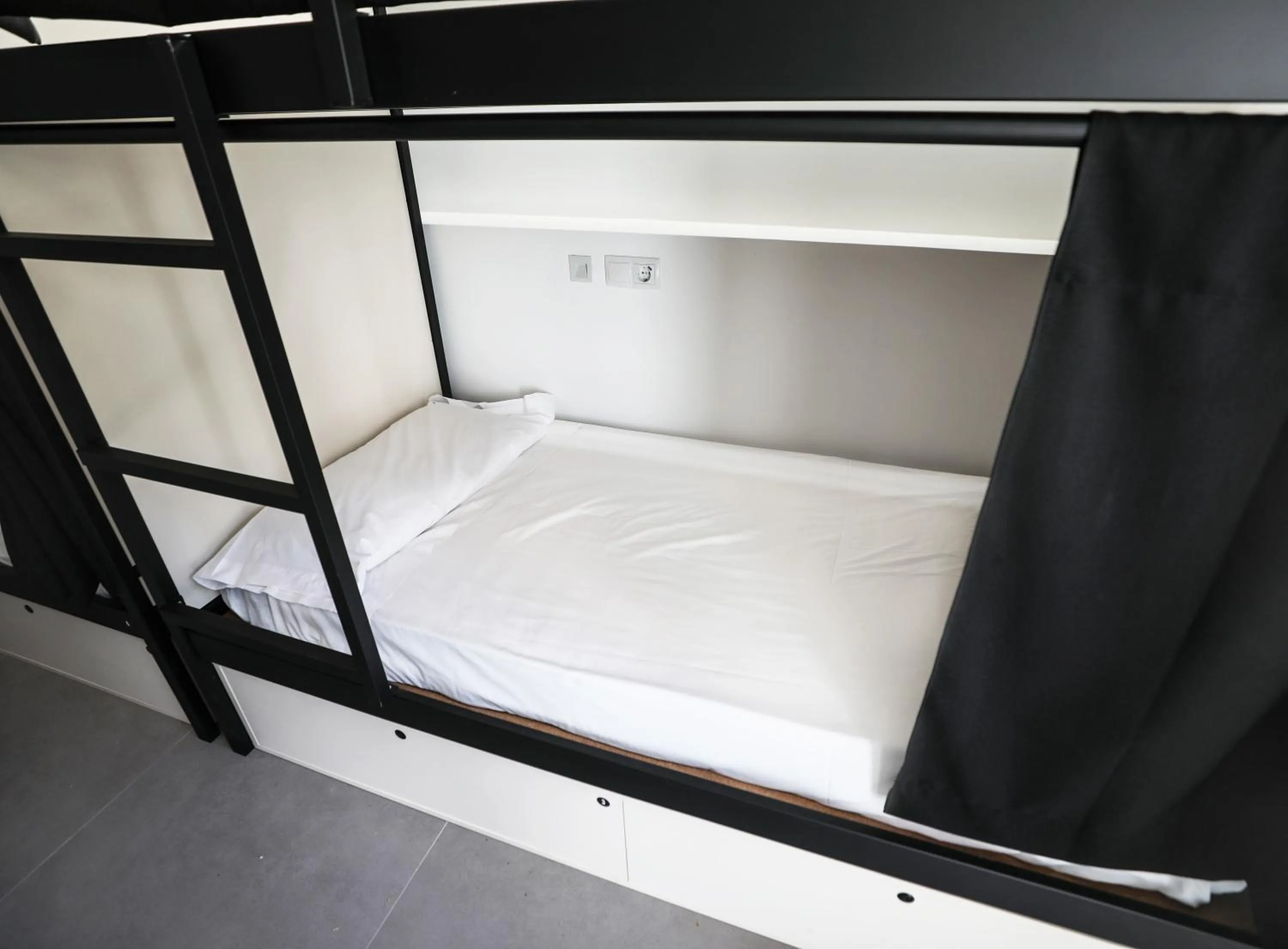 Bedroom, Bed in Hostel MYD La Latina