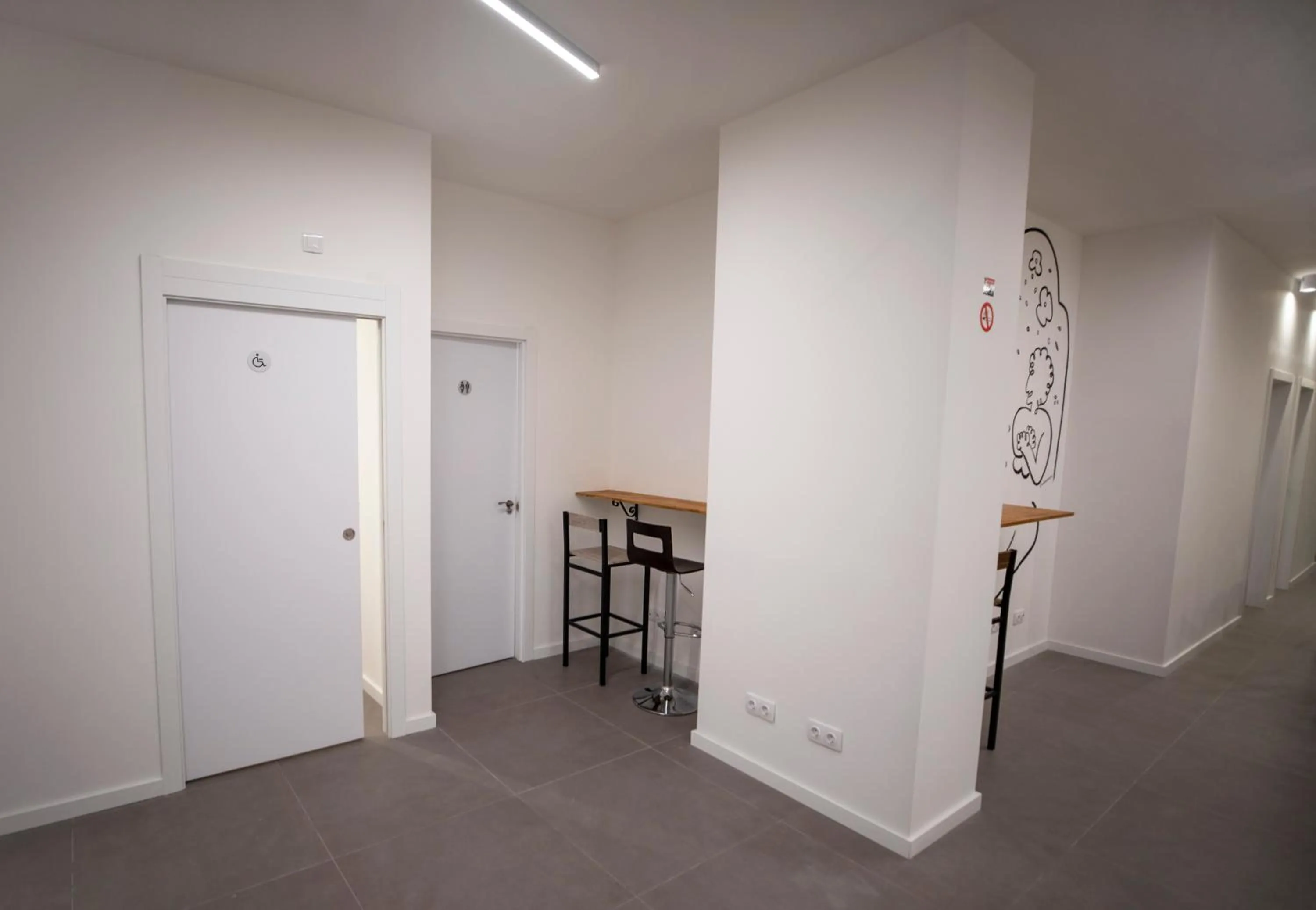 Lounge or bar in Hostel MYD La Latina