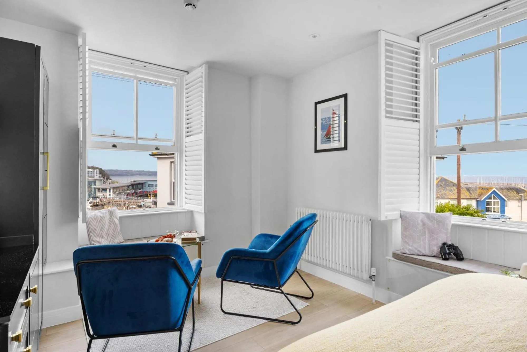 Bed in Golden Vanity Suite - Sea View - Free Wi-Fi