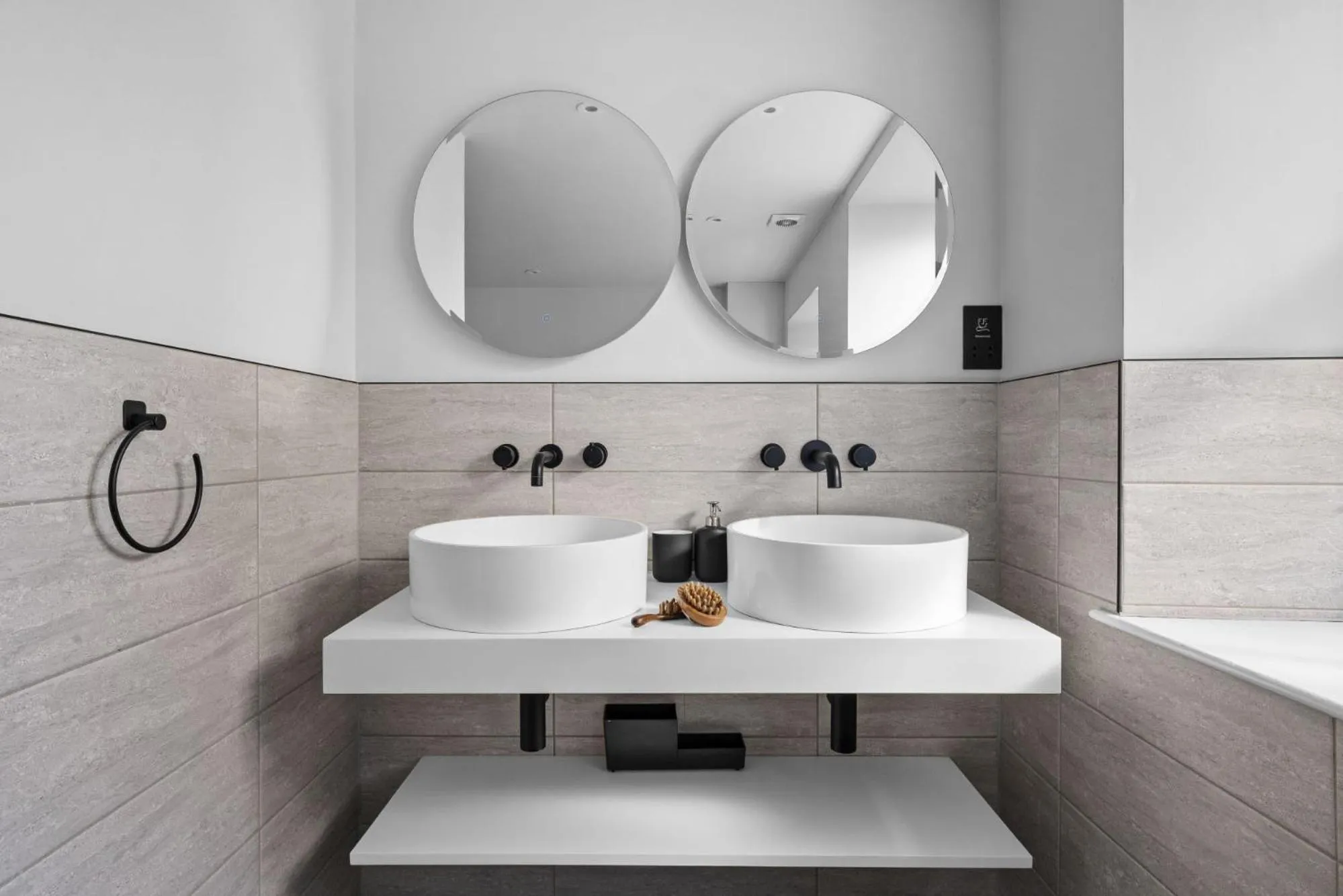 Toilet in Golden Vanity Suite - Sea View - Free Wi-Fi