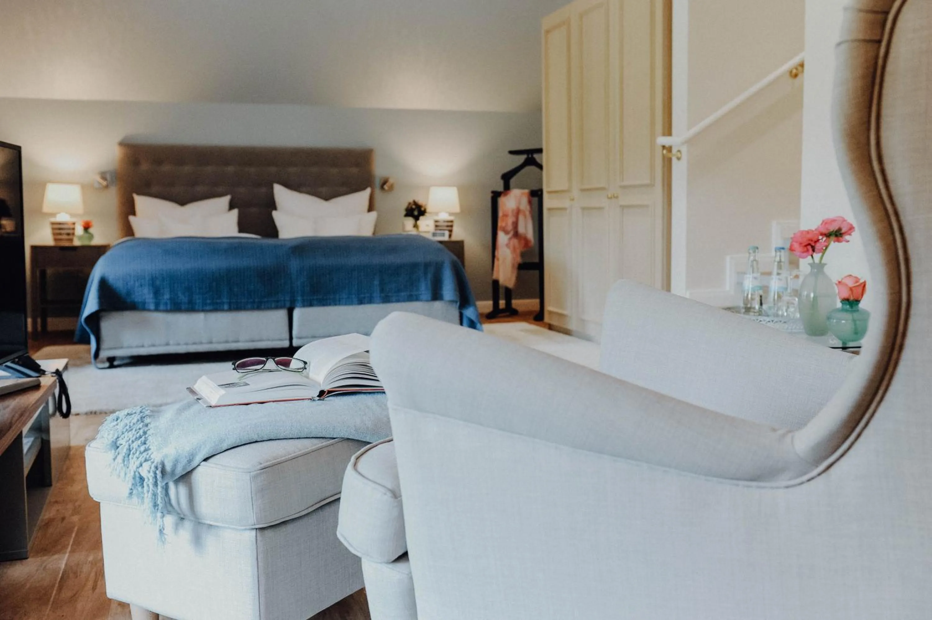 Photo of the whole room, Bed in Romantik Hotel Köllners Landhaus