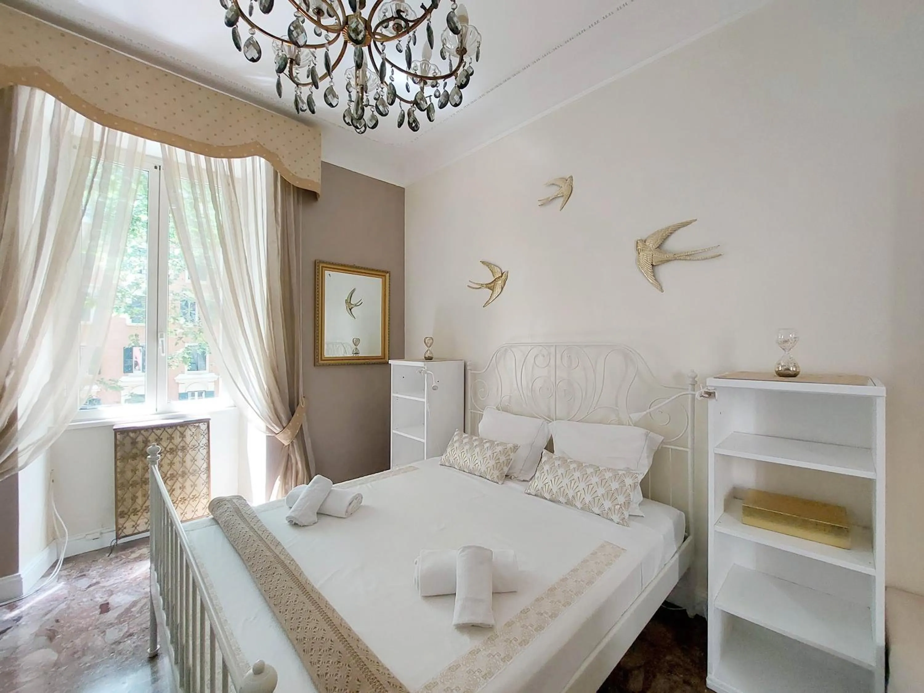 Bedroom, Bed in 4BNB - Luxury Mazzini Apartment