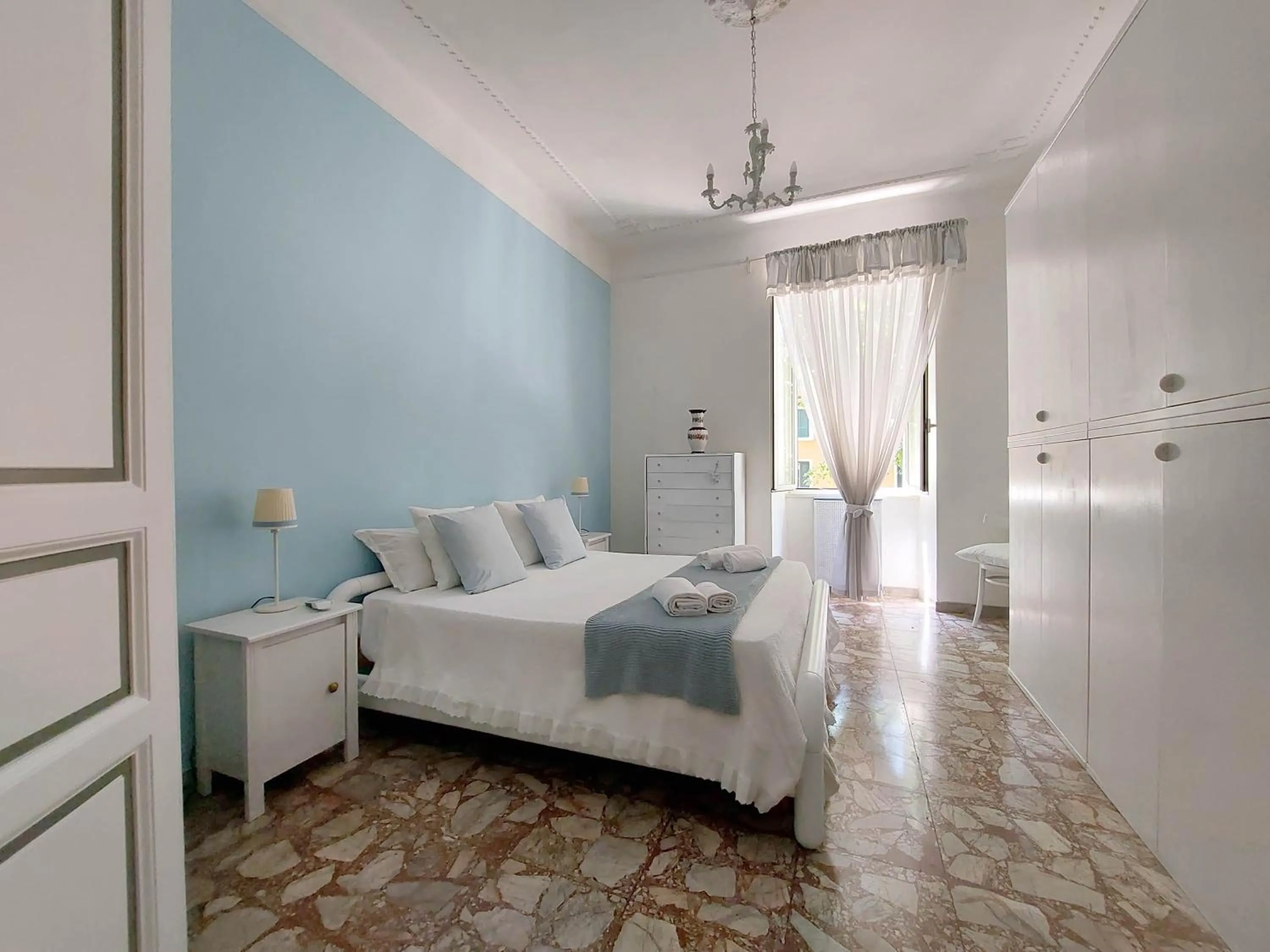 Bedroom, Bed in 4BNB - Luxury Mazzini Apartment