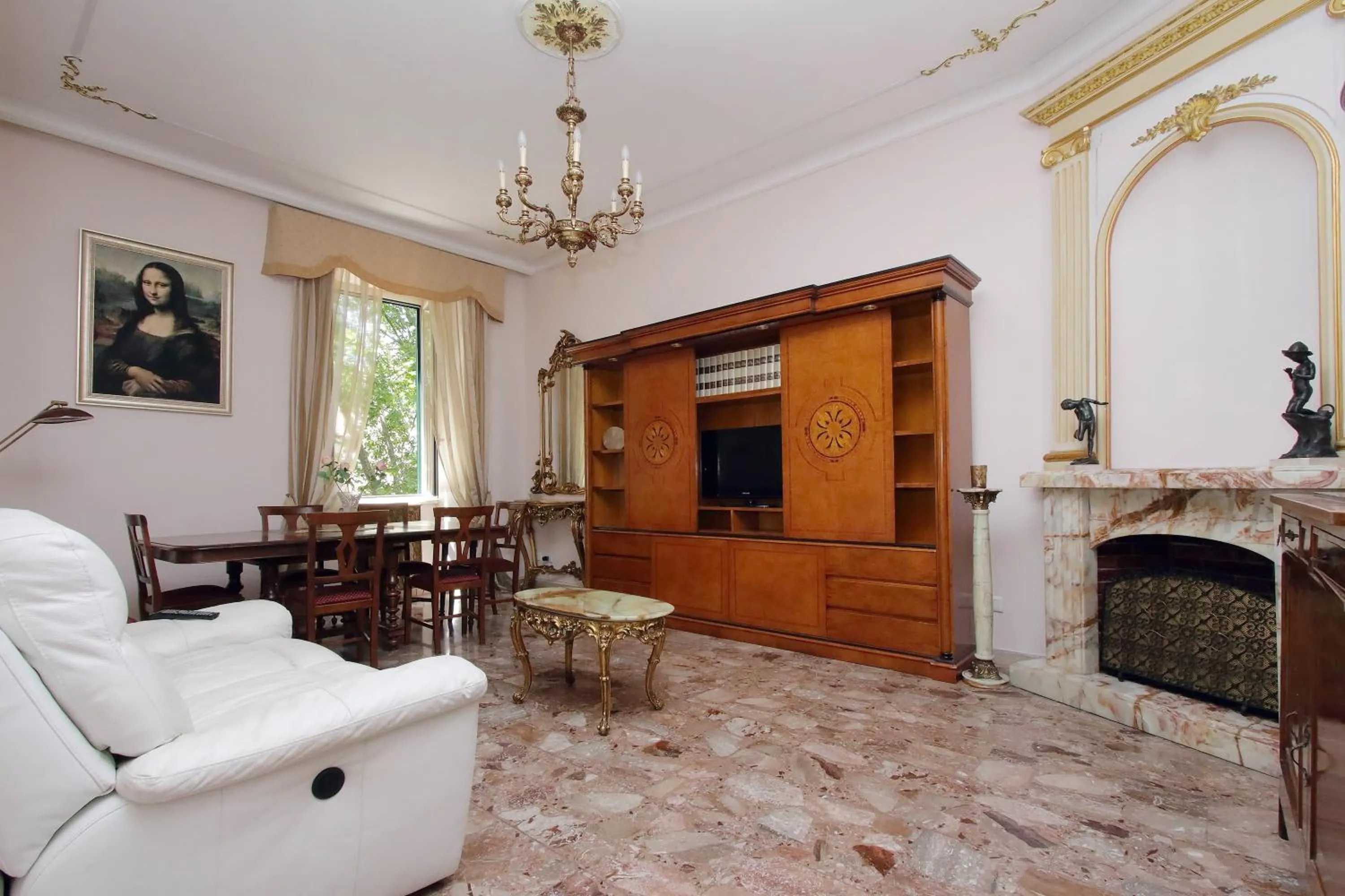 Living room in 4BNB - Luxury Mazzini Apartment
