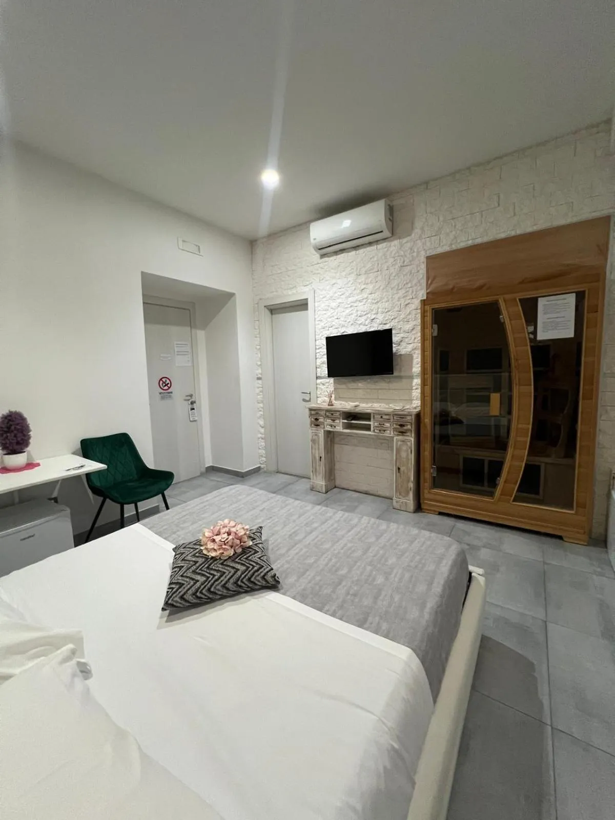 Bed in Brighter's Room