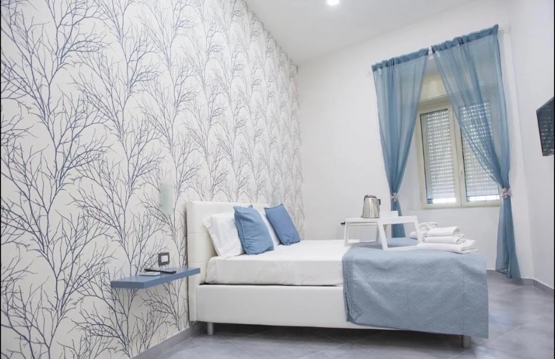 Photo of the whole room, Bed in Brighter's Room