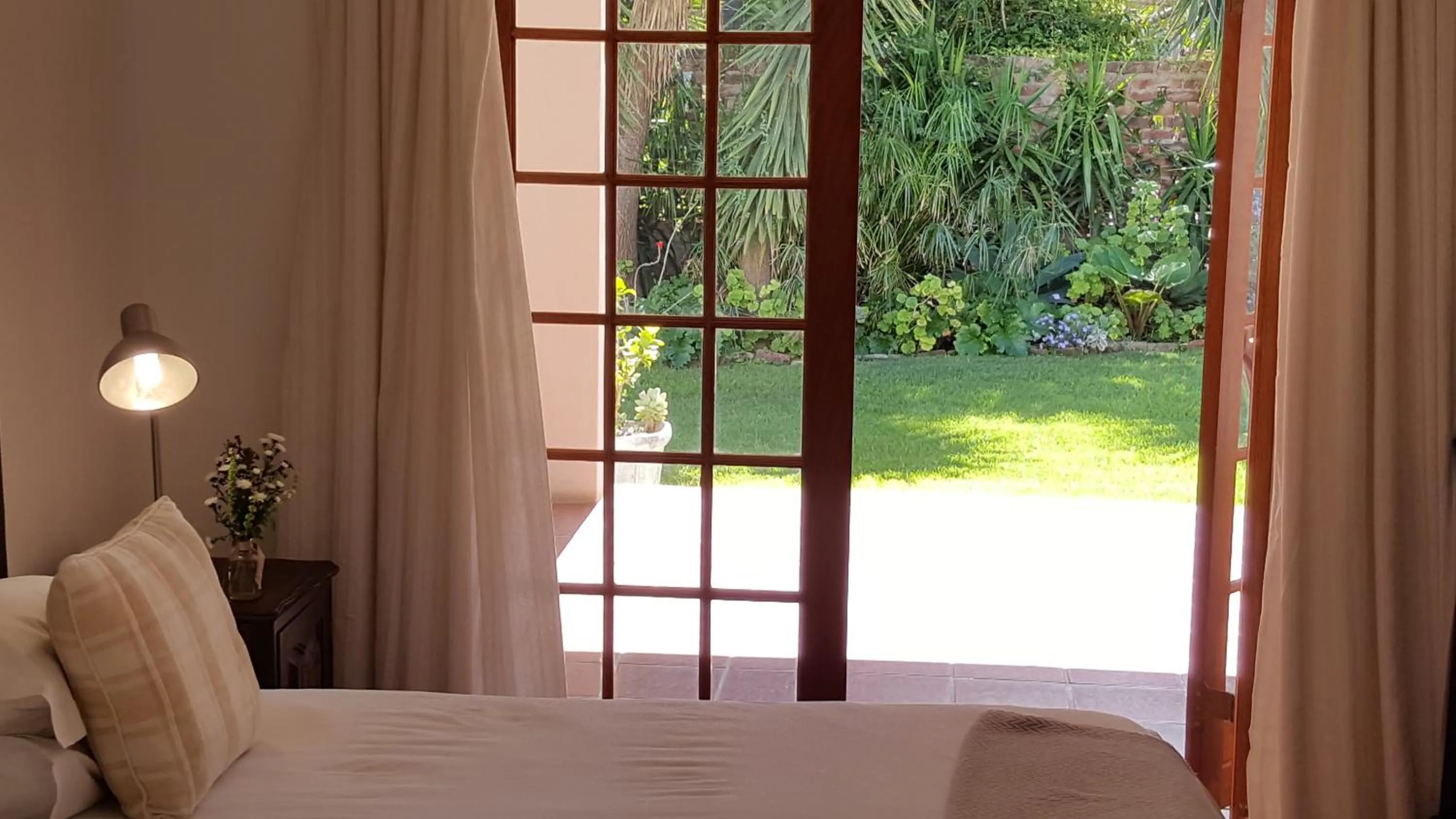 Bed in Camdeboo Cottages