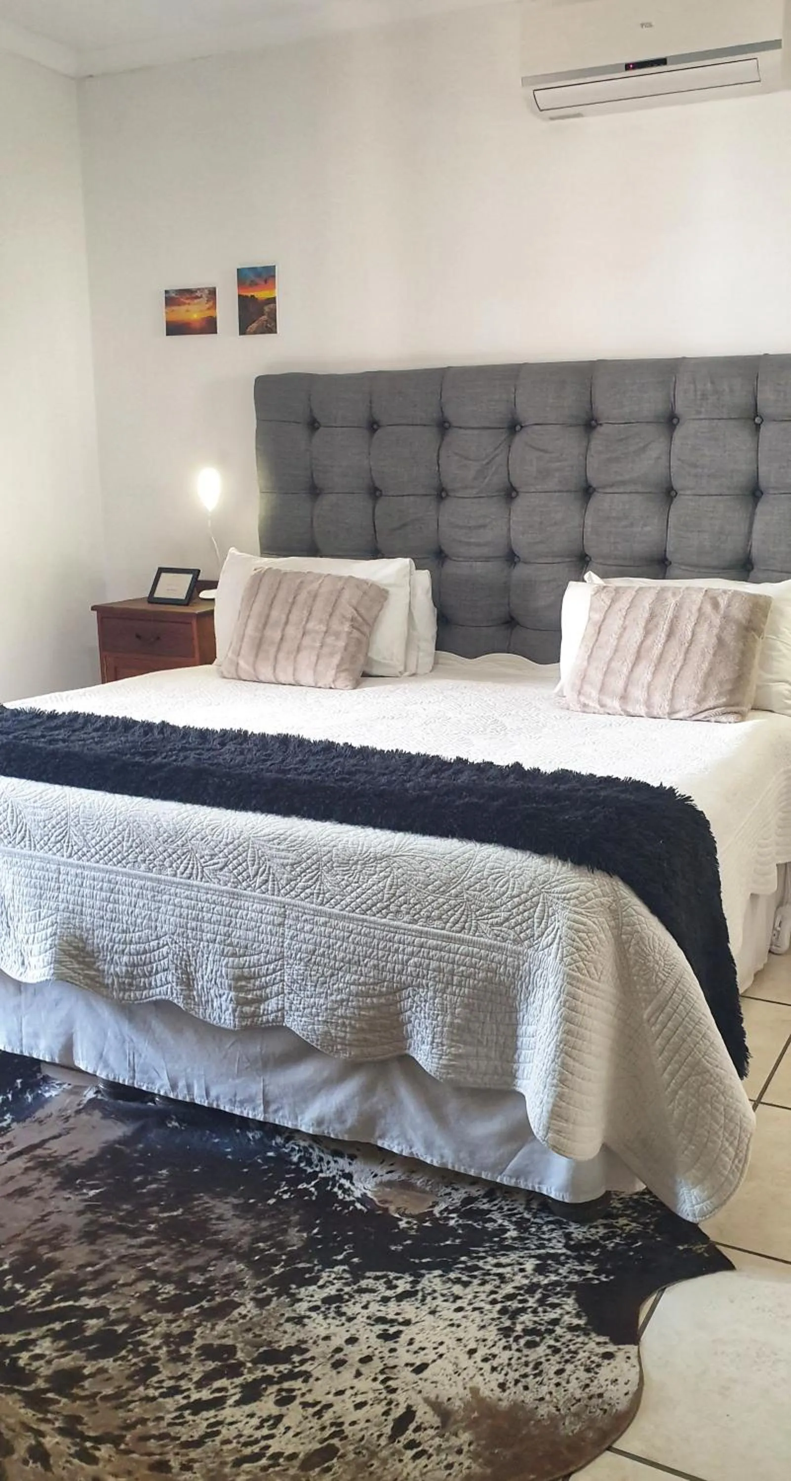 Bed in Camdeboo Cottages