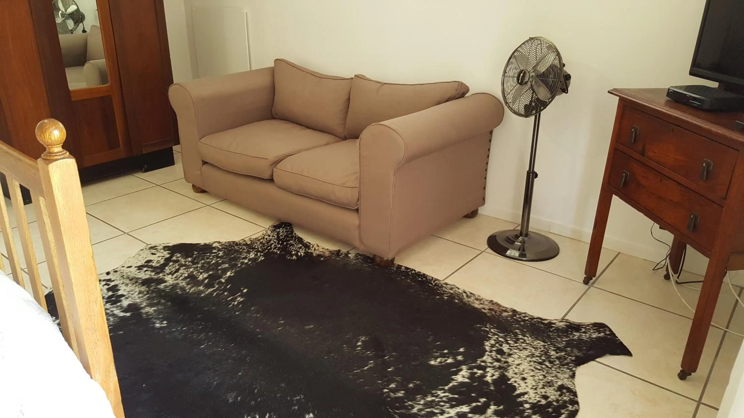 Seating area in Camdeboo Cottages