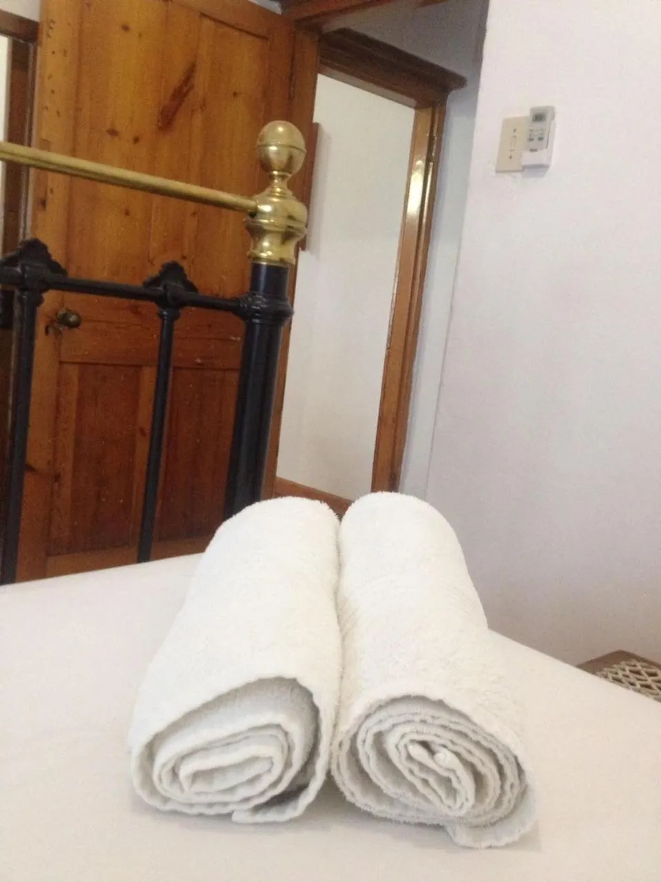 towels, Bed in Camdeboo Cottages