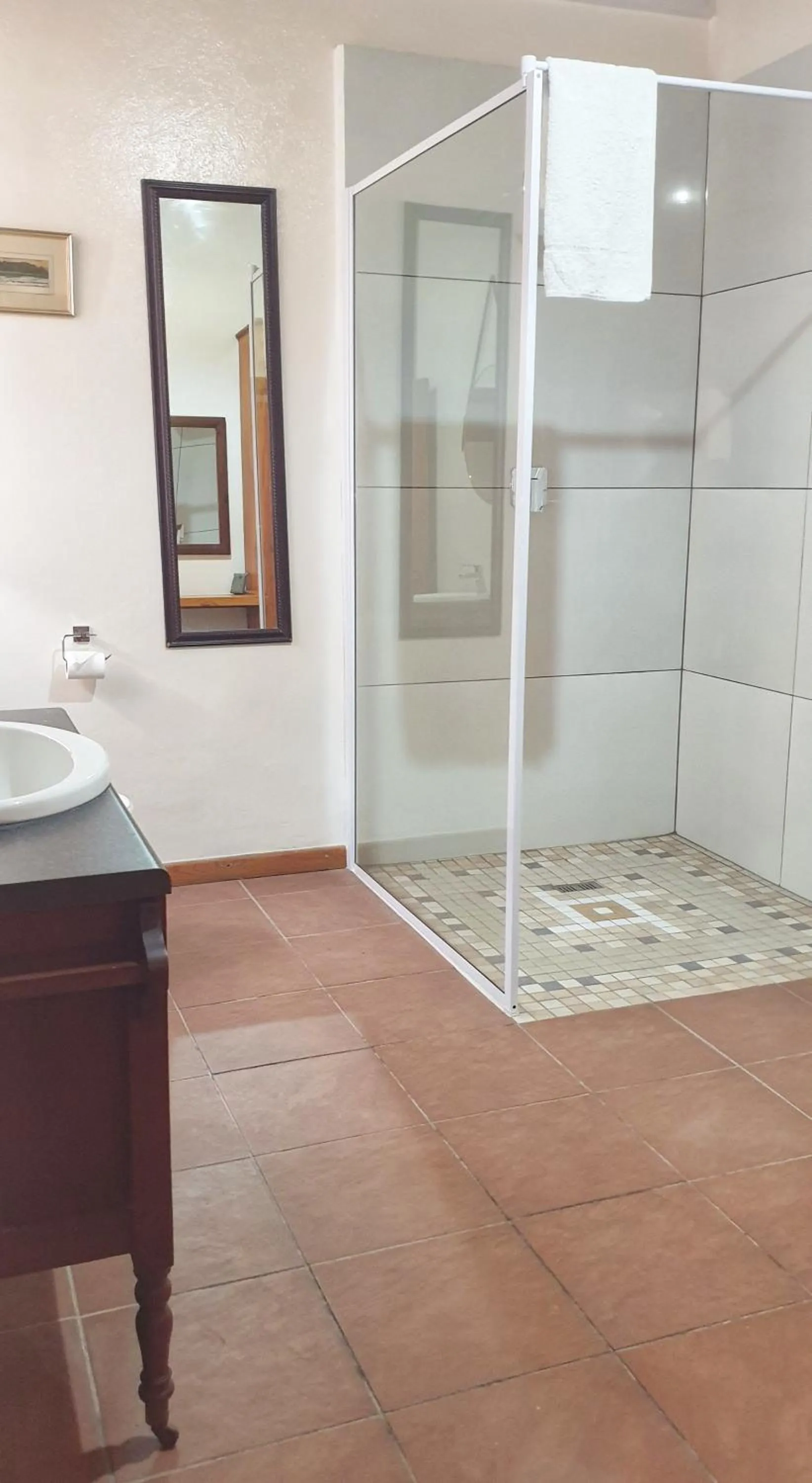 Shower in Camdeboo Cottages