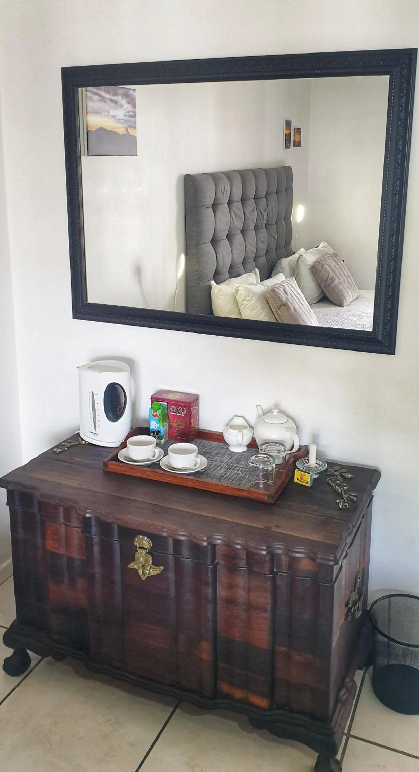 Photo of the whole room in Camdeboo Cottages