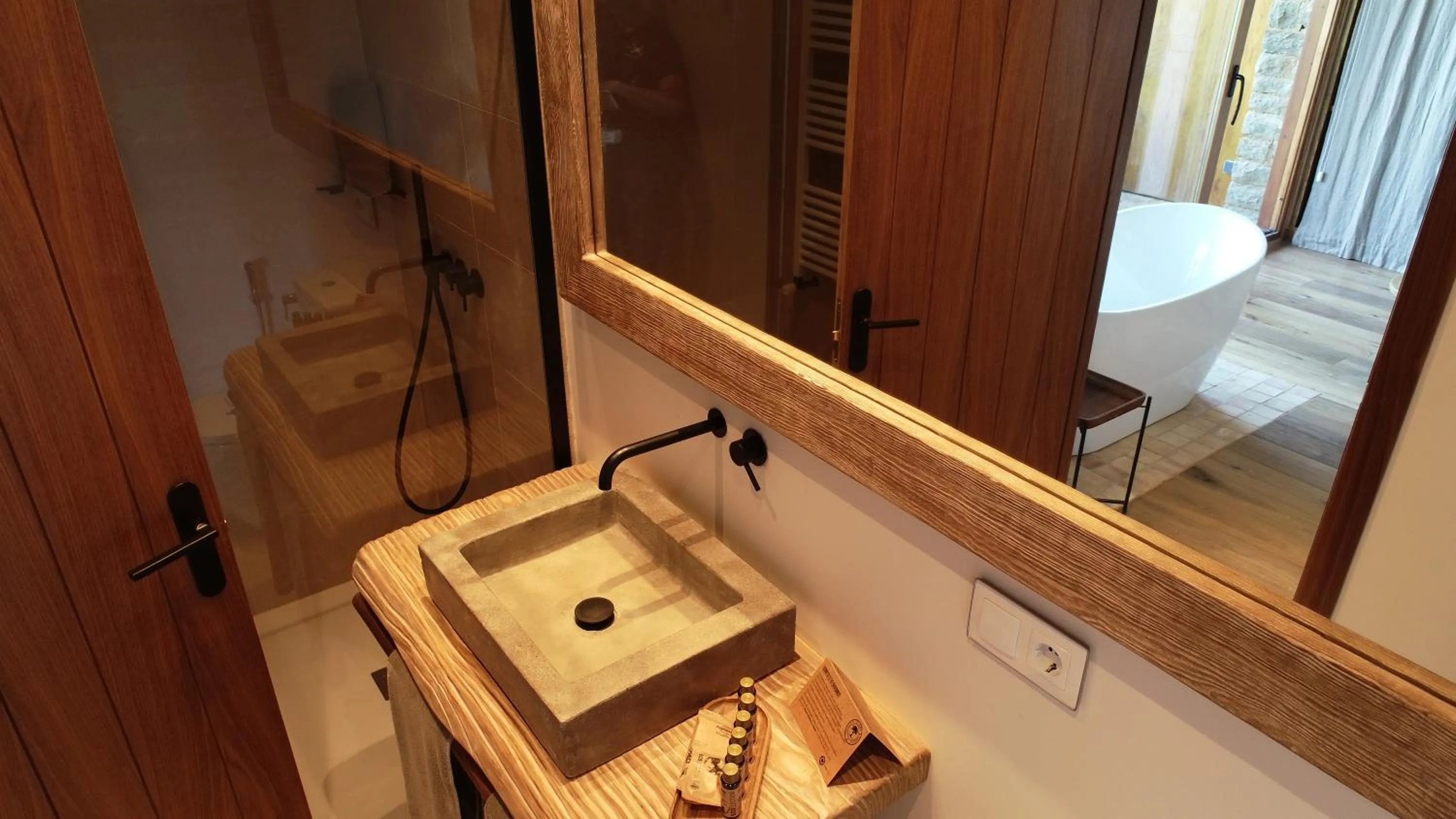 Bathroom in Masia Santa Llúcia