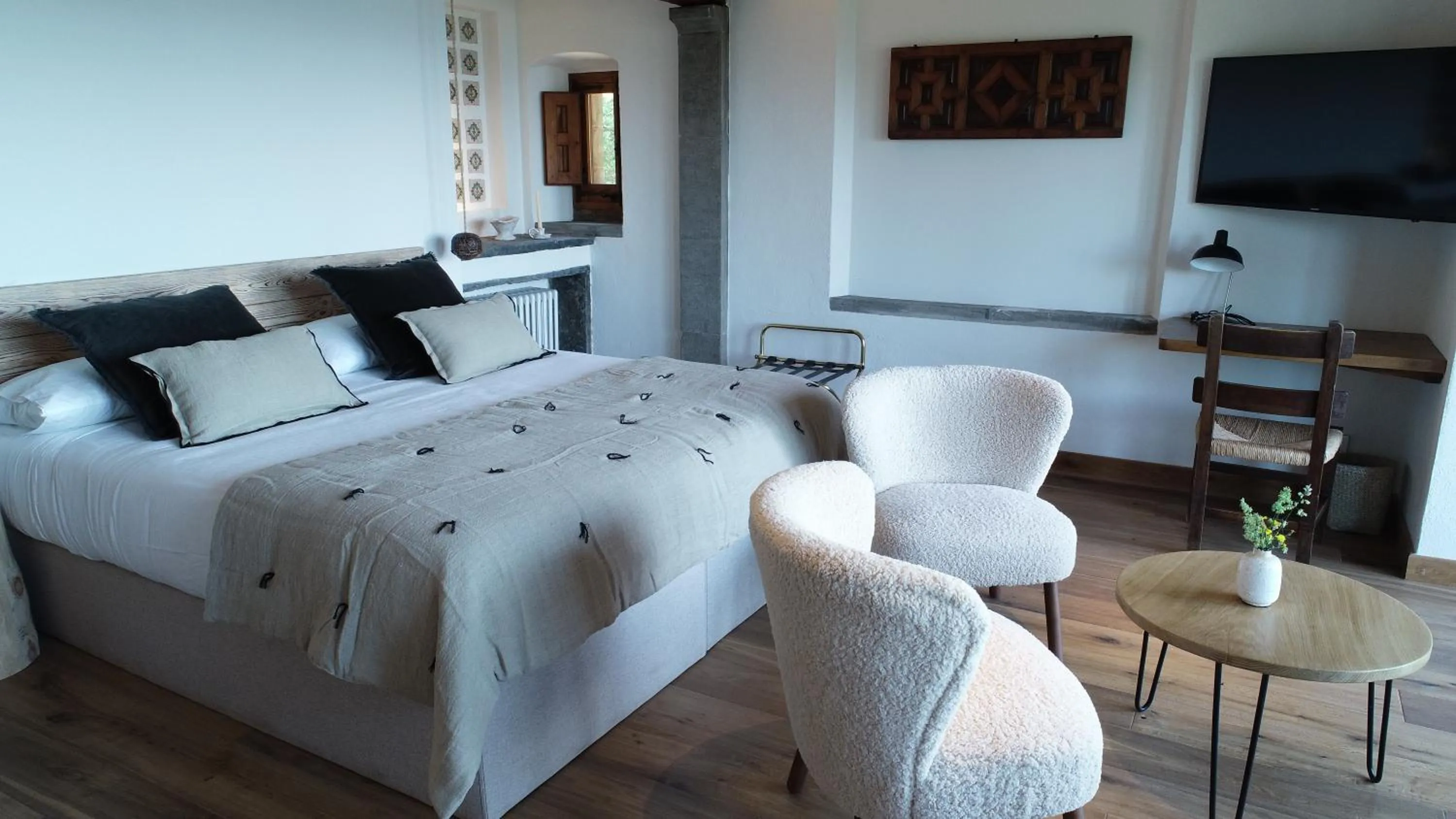 Bed in Masia Santa Llúcia