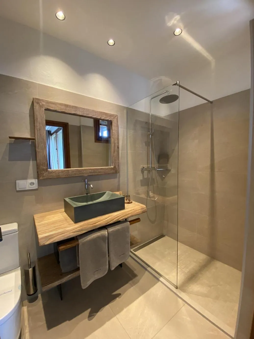 Bathroom in Masia Santa Llúcia