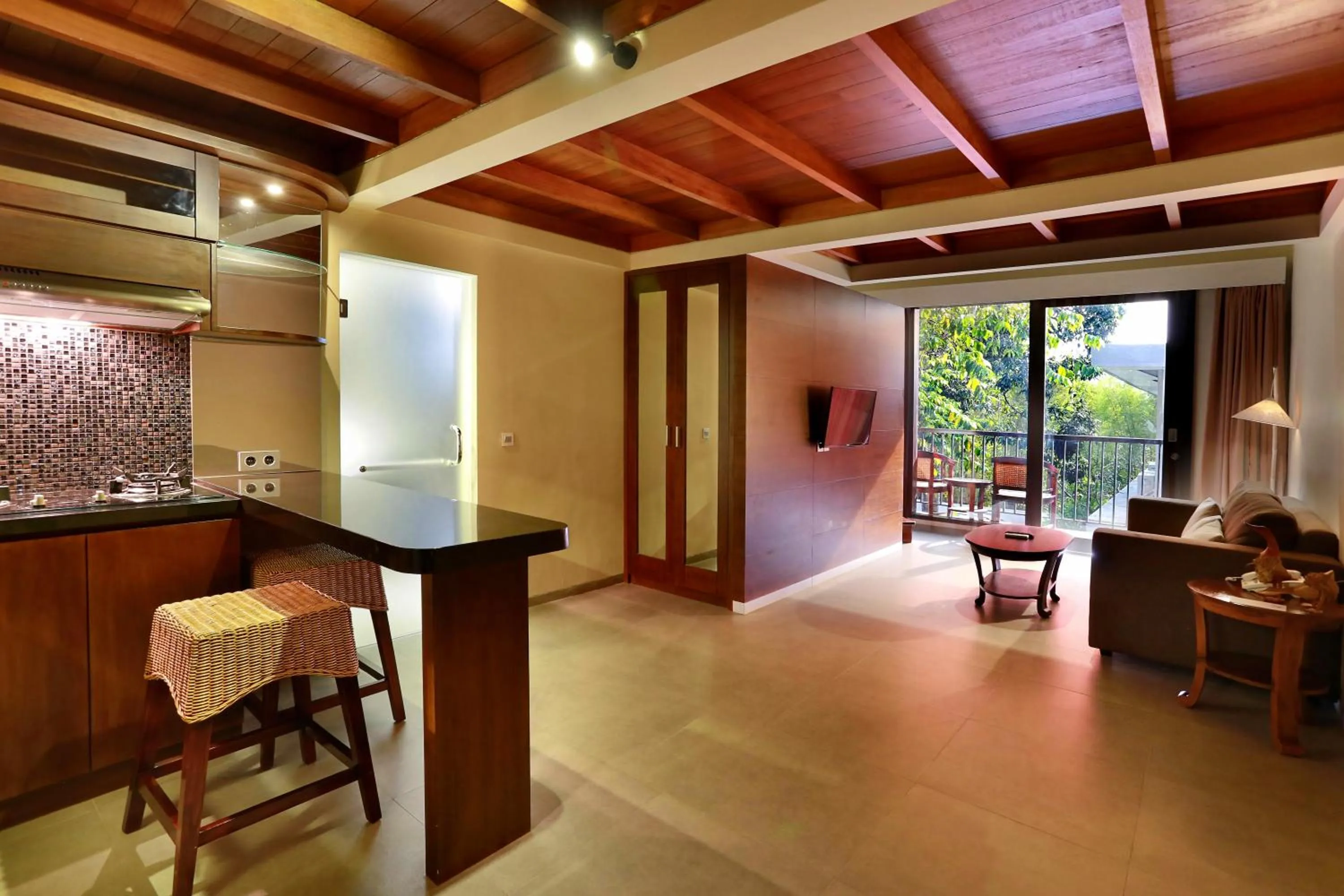 Kitchen or kitchenette in Pandawa All Suites Hotel