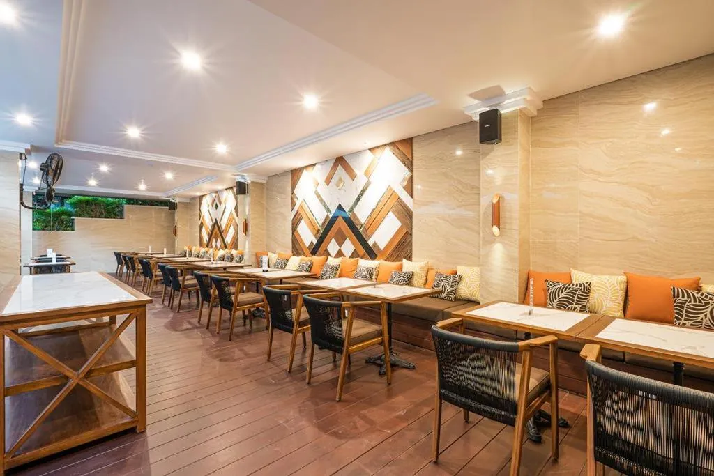 Restaurant/places to eat in Pandawa All Suites Hotel