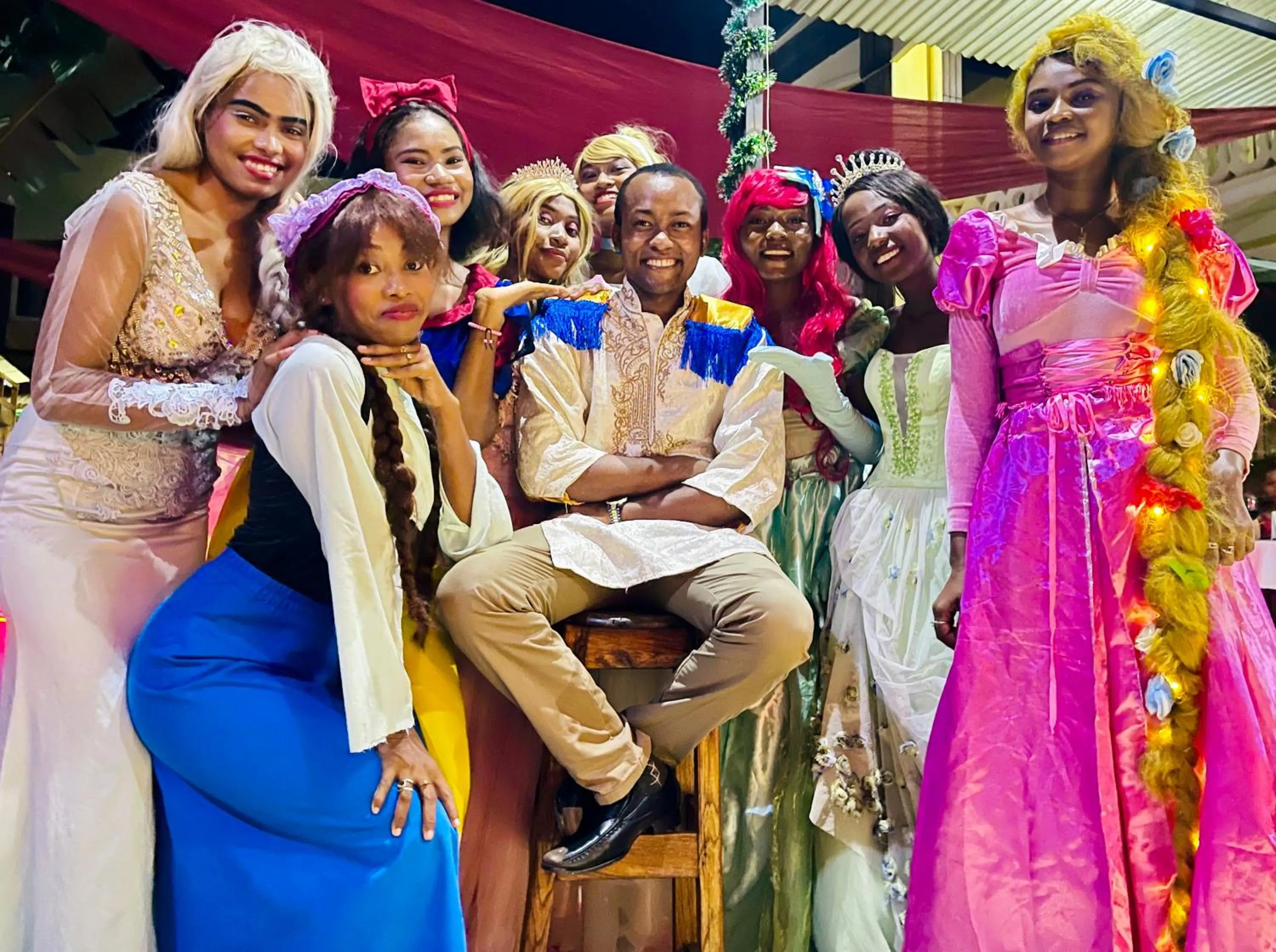 Restaurant/places to eat in Hôtel Restaurant Coco Lodge Majunga