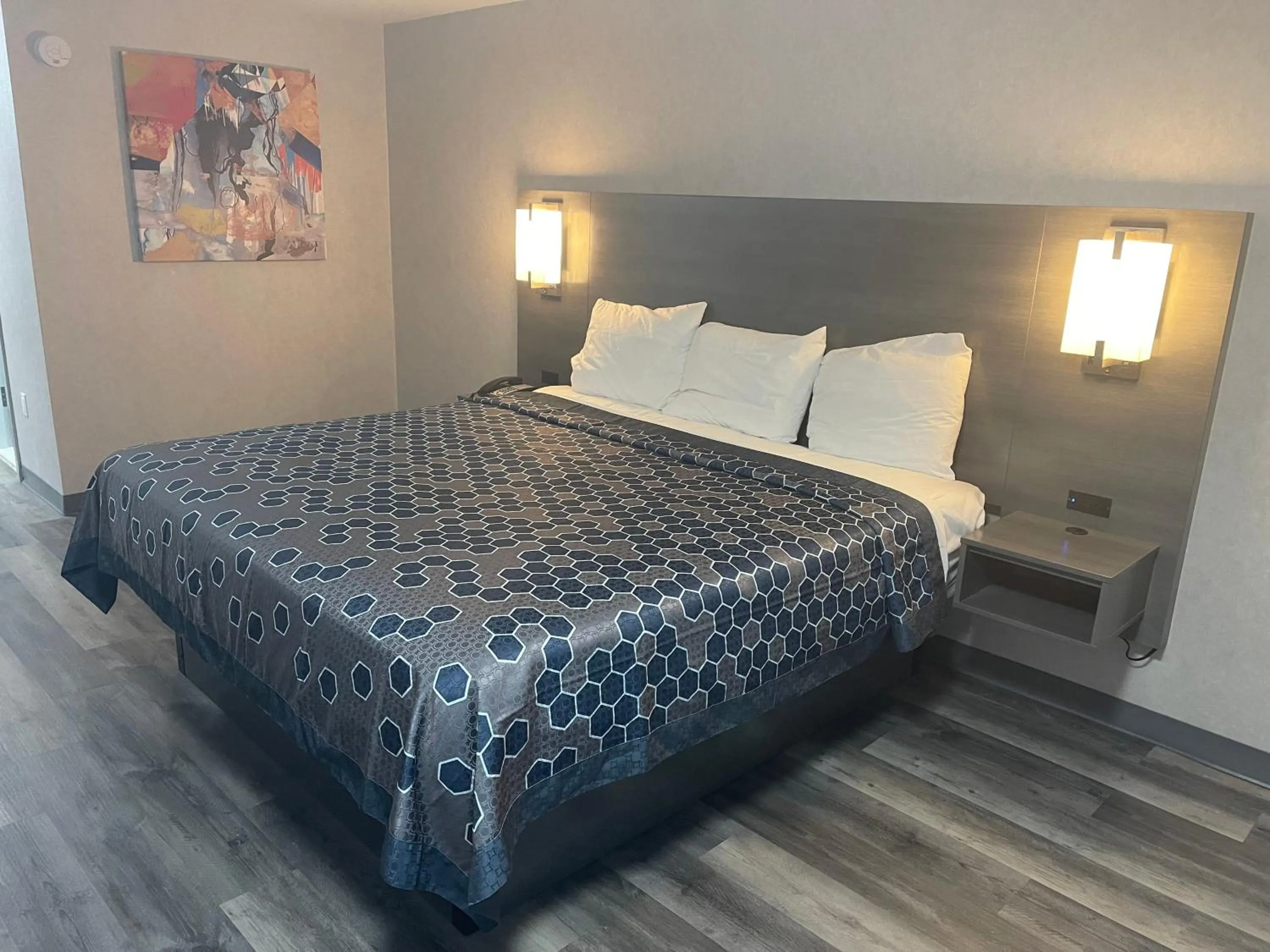 Bed in The Wayne Inn