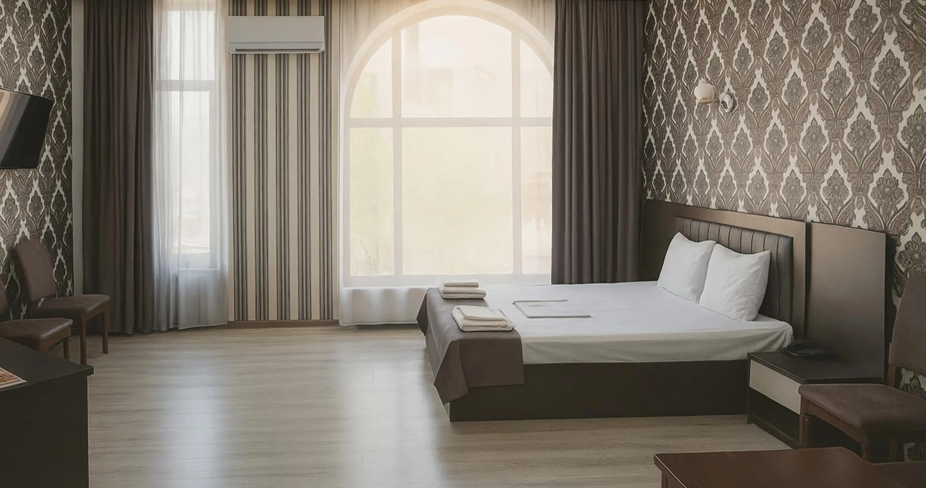 Bed in Lime Hotel & Restaurant Complex