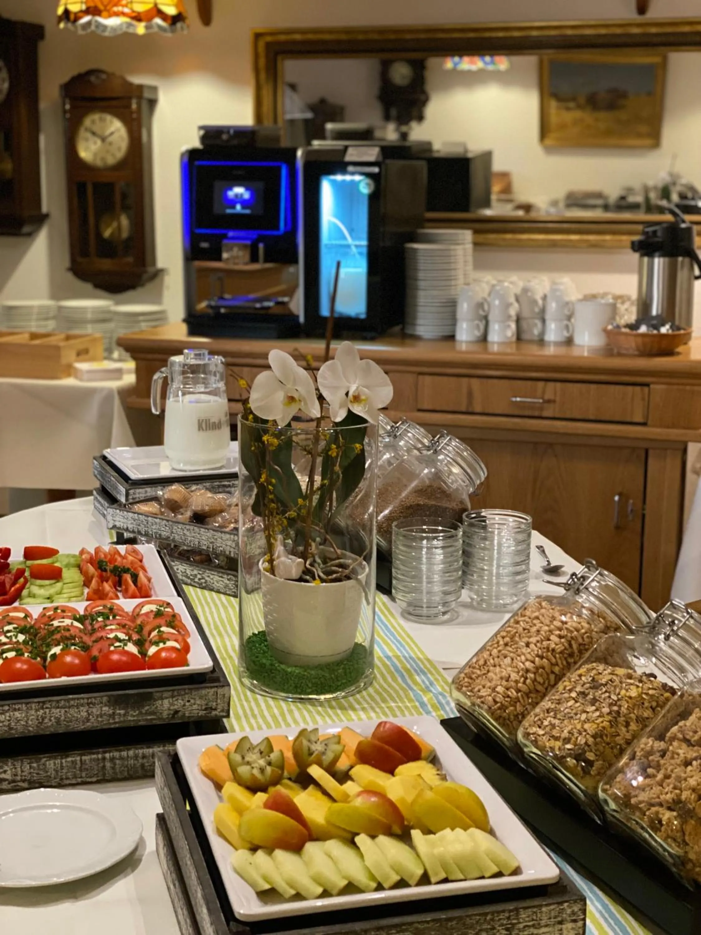 Continental breakfast in Hotel Horizont GmbH
